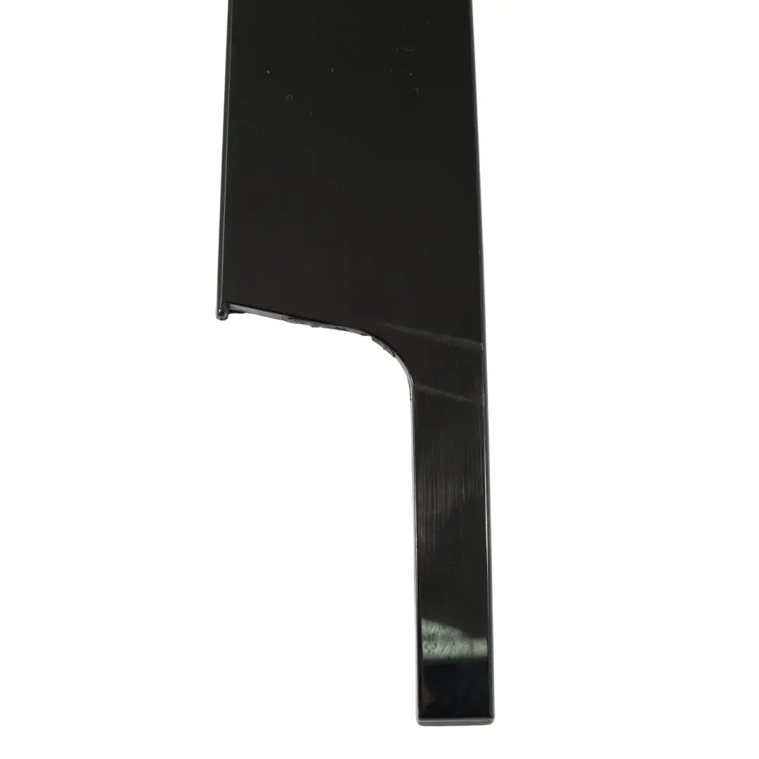 Rivestimento Montante B Porta Posteriore Sinistro Esterno per Seat Leon 3 con numero di parte 5F4837902G Seat Leon 3 Rivestimento Montante B Porta Posteriore Sinistro Esterno - SKU 5F4837902G - Numero di parte 5F4837902G