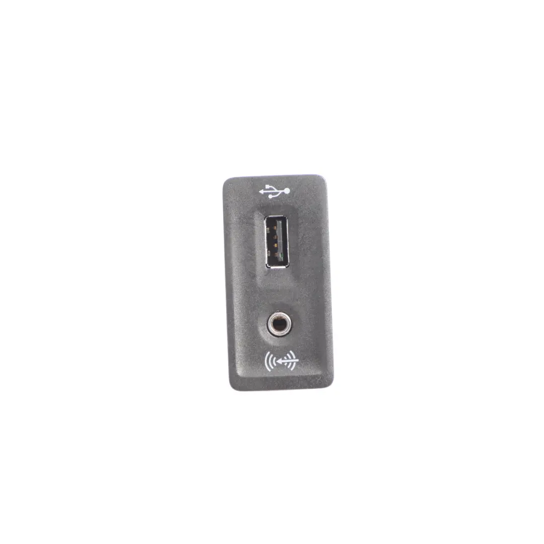 Seat Ibiza 6J USB AUX Port Socket Connection Media Adapter - SKU 5G0035222E - Part number 5G0035222E