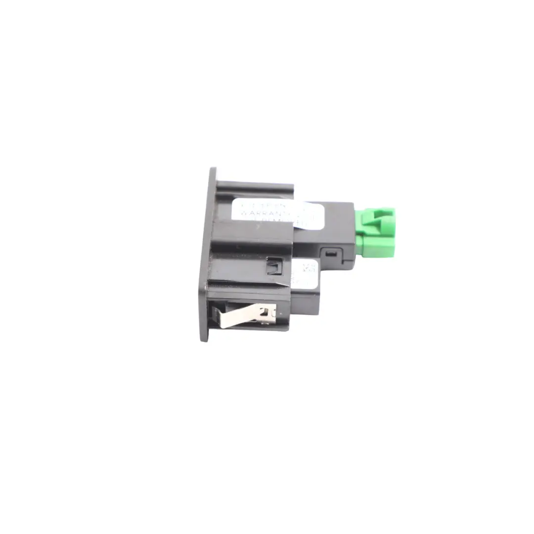 6J USB AUX Port Socket Connection Media Adapter to Seat Ibiza with Part number 5G0035222E Seat Ibiza 6J USB AUX Port Socket Connection Media Adapter - SKU 5G0035222E - Part number 5G0035222E