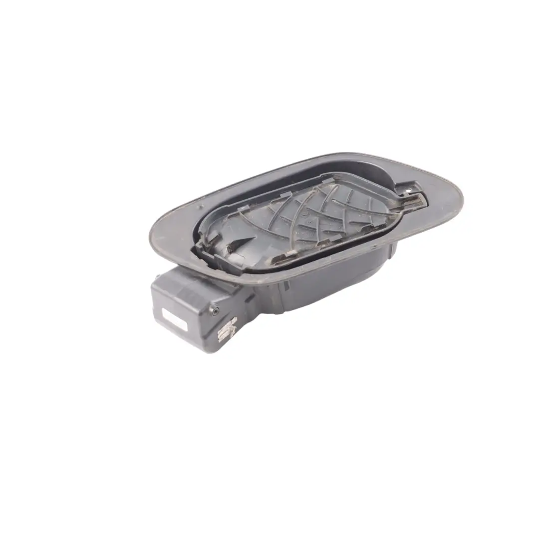 Moldura Carcasa Montaje Depósito Combustible para Volkswagen VW Golf Mk7 con número de pieza 5G0809857 Volkswagen VW Golf Mk7 Moldura Carcasa Montaje Depósito Combustible - SKU 5G0809857 - Número de pieza 5G0809857