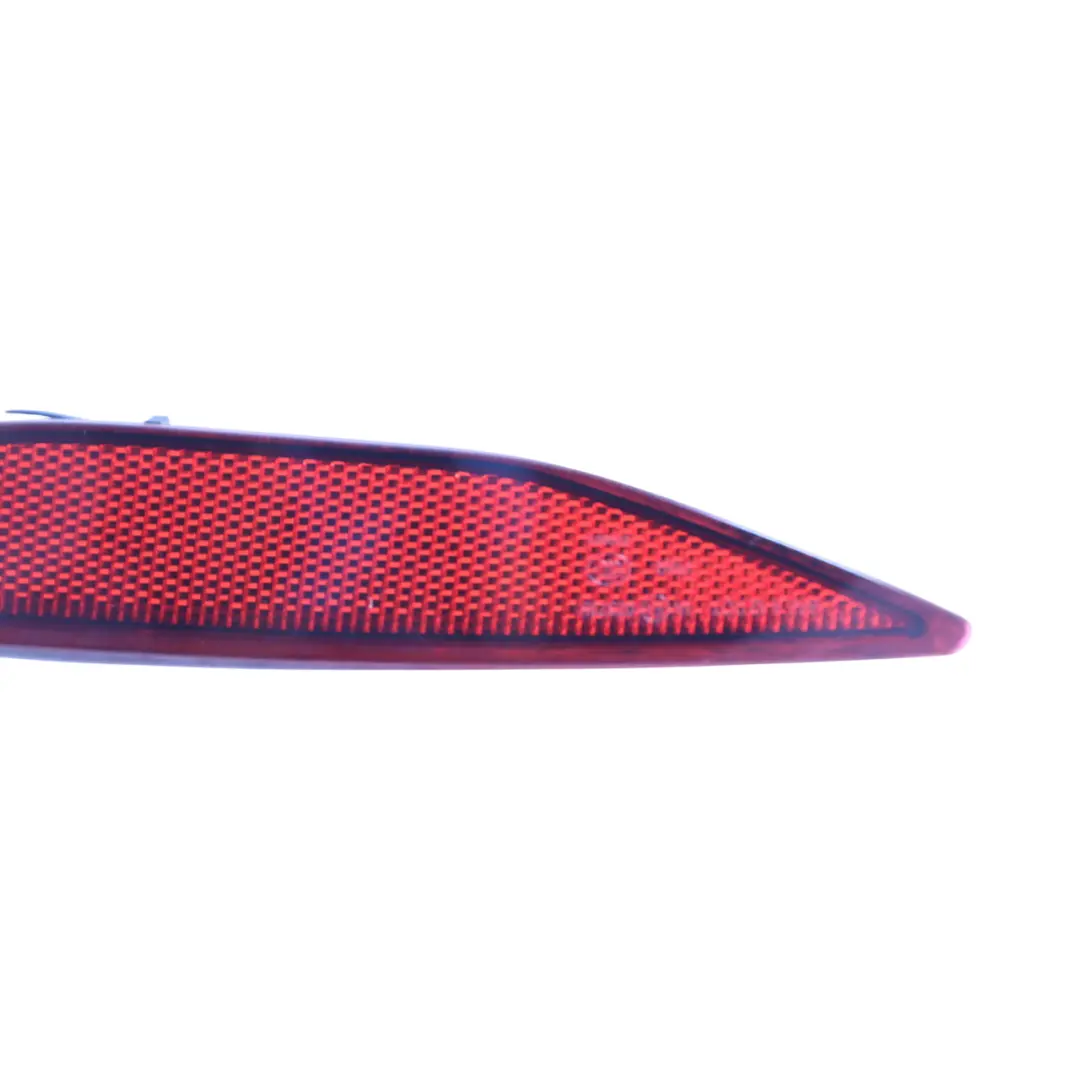 Hintere Stoßstange Trim Reflektor Links für Volkswagen Golf Mk7 mit Teilenummer 5G0945105 Volkswagen Golf Mk7 Hintere Stoßstange Trim Reflektor Links - SKU 5G0945105 - Teilenummer 5G0945105