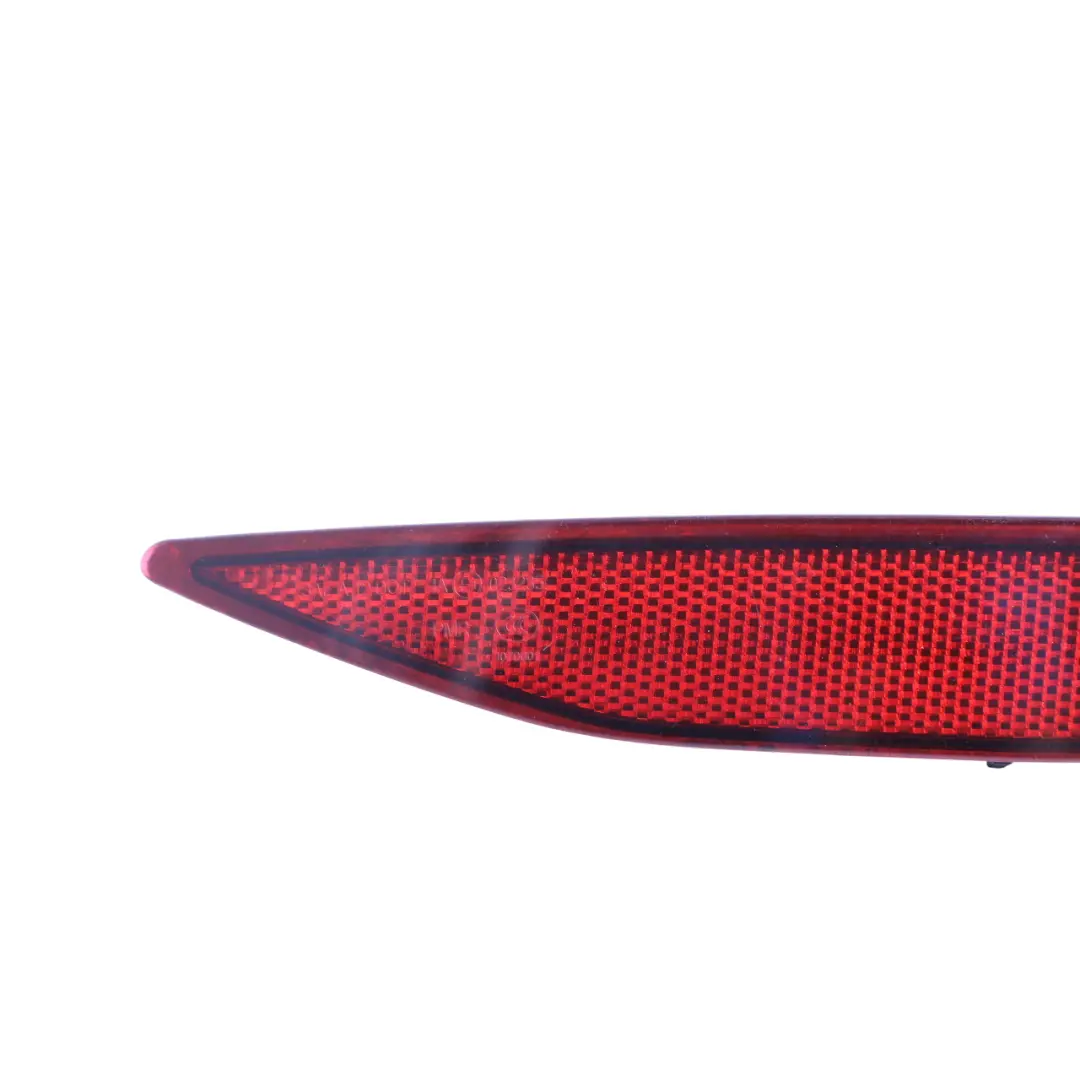 Réflecteur De Garniture Pare-Chocs Arrière Gauche pour Volkswagen Golf Mk7 à propos du numéro de pièce 5G0945105 Volkswagen Golf Mk7 Réflecteur De Garniture Pare-Chocs Arrière Gauche - SKU 5G0945105 - Numéro de pièce 5G0945105