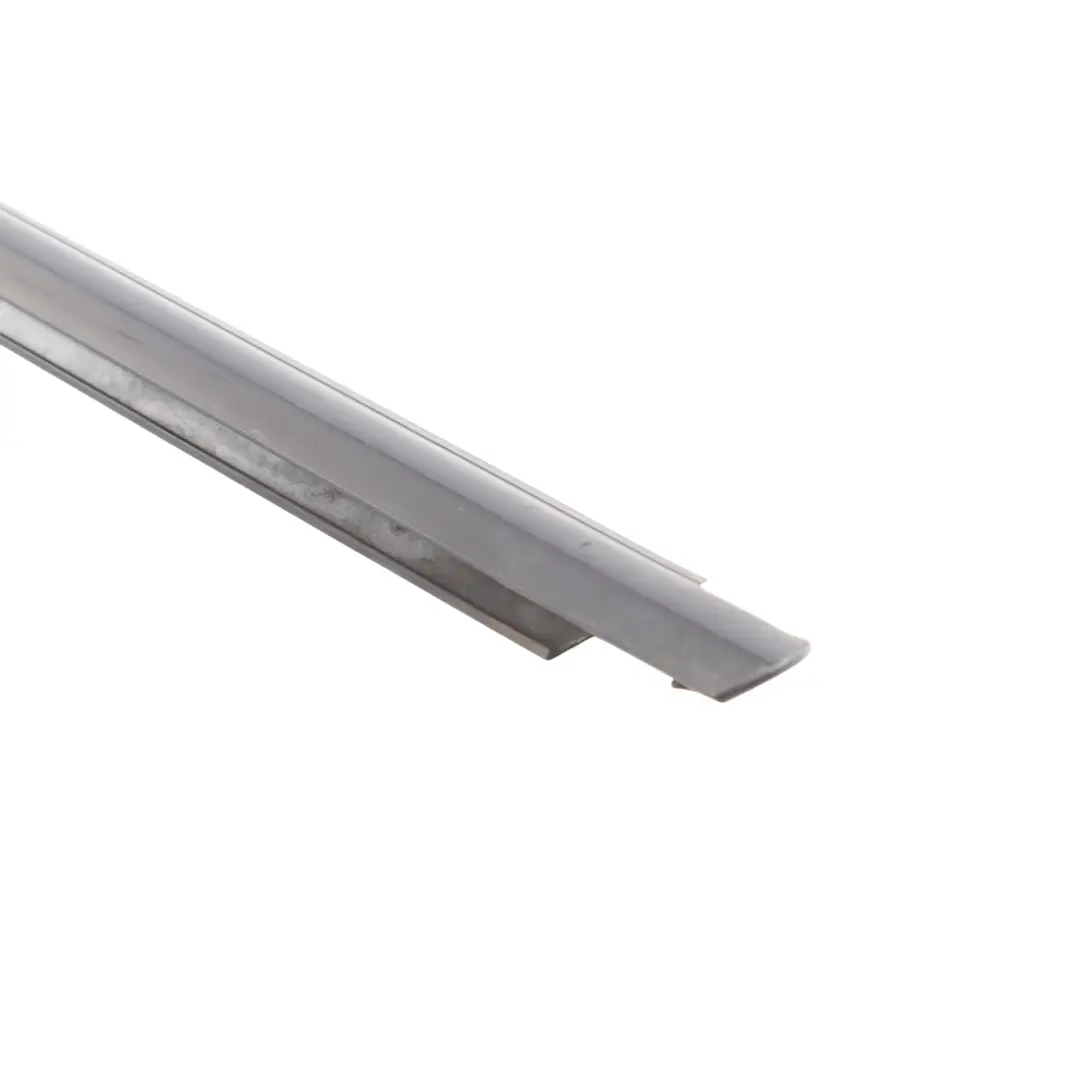 Volkswagen Golf Mk7 5G Embellecedor Ventana Puerta Trasera Banda - SKU 5G6839477D - Número de pieza 5G6839477D