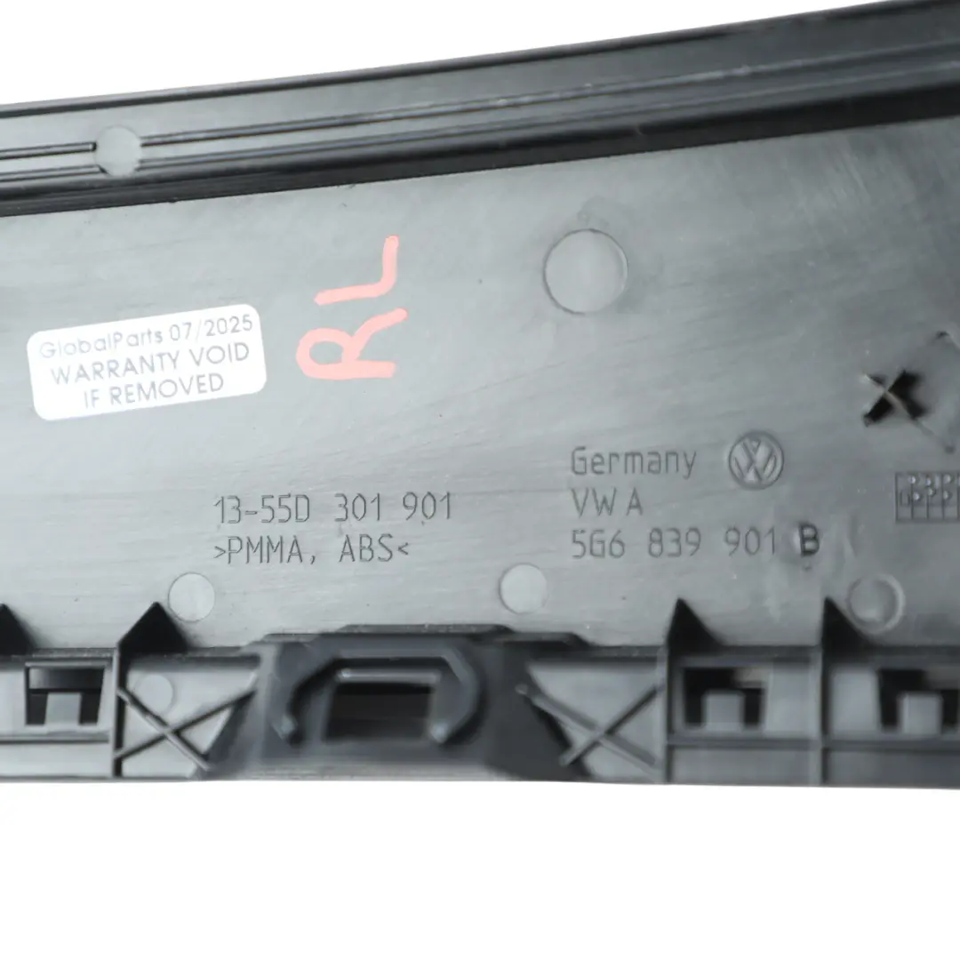 Cache Montant De Porte Arrière Gauche pour Volkswagen Golf Mk7 à propos du numéro de pièce 5G6839901B Volkswagen Golf Mk7 Cache Montant De Porte Arrière Gauche - SKU 5G6839901B - Numéro de pièce 5G6839901B