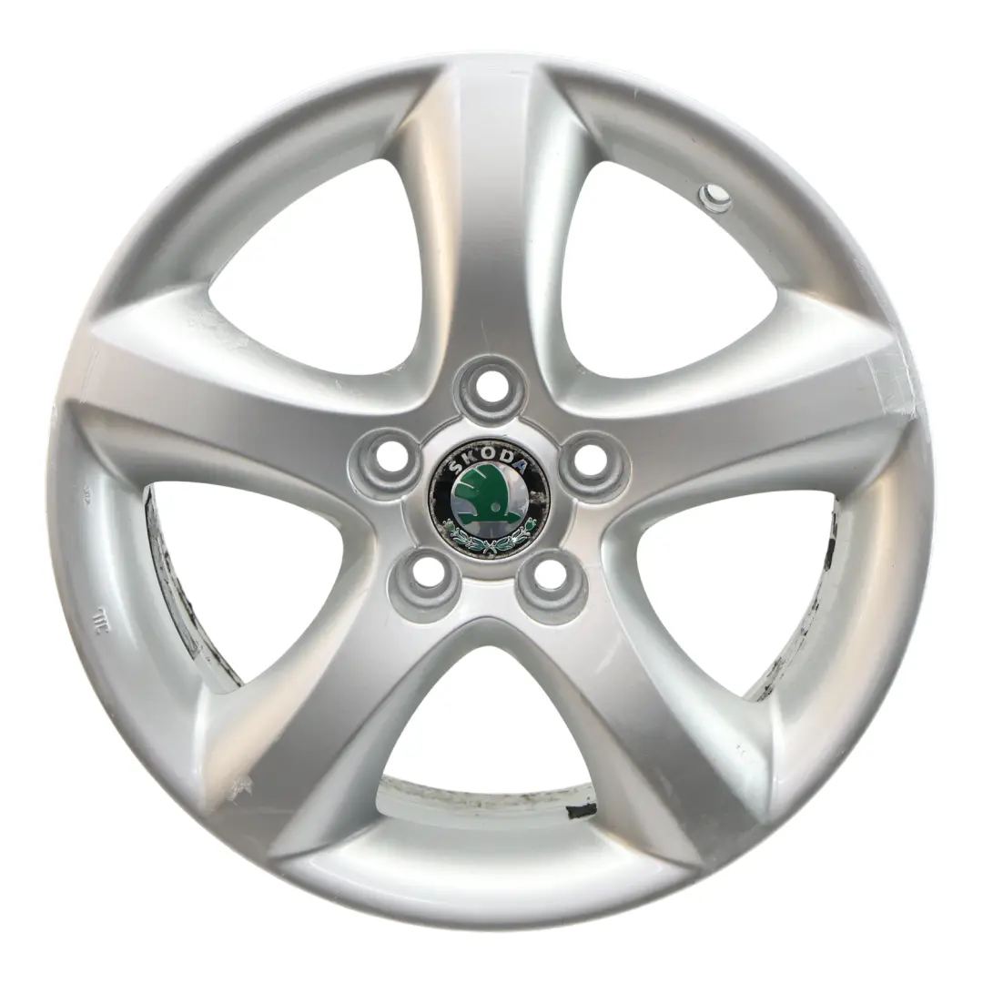 Skoda Fabia 5J Cerchio In Lega Argento 5 Razze 15" ET:43 6J - SKU 5J0601025A-1 - Numero di parte 5J0601025A