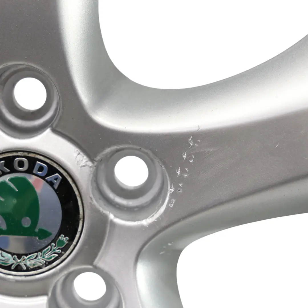 Rim Alloy Silver 5 Spoke 15" ET:43 6J to Skoda Fabia 5J Wheel with Part number 5J0601025A Skoda Fabia 5J Wheel Rim Alloy Silver 5 Spoke 15" ET:43 6J - SKU 5J0601025A-3 - Part number 5J0601025A