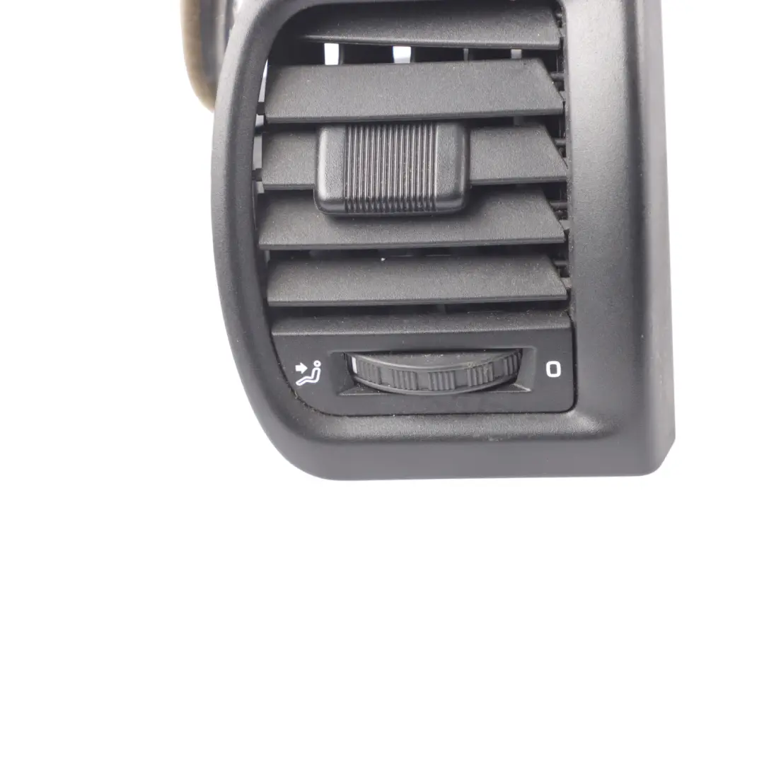 Skoda Fabia 5J MK3 Panneau Tableau de Bord Aération Avant Droit - SKU 5J0819702D - Numéro de pièce 5J0819702