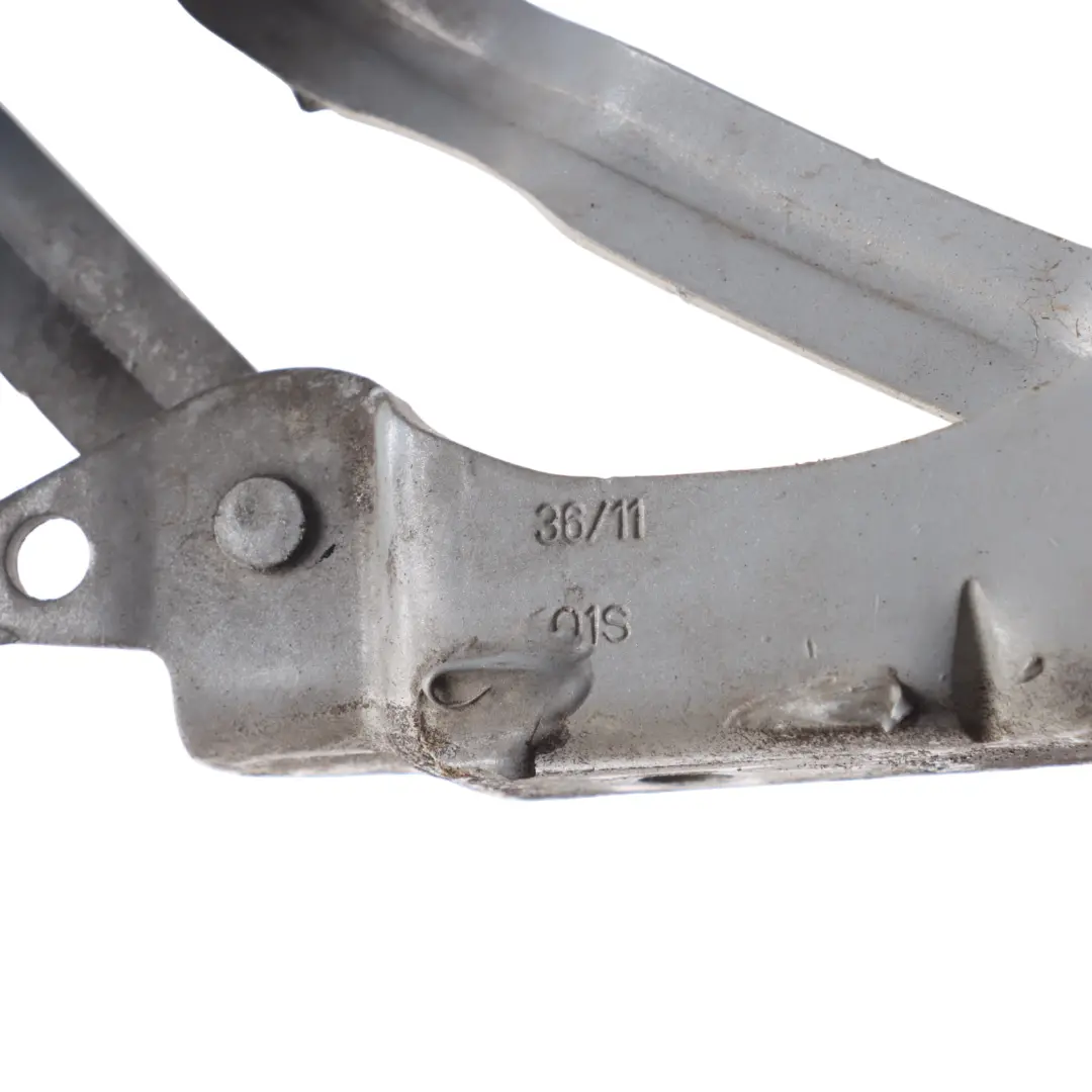 Bonnet Hinge Volkswagen Golf Mk5 V Mk6 VI Jetta Mk5 Front Left N/S to with Part number 5K0823301C Bonnet Hinge Volkswagen Golf Mk5 V Mk6 VI Jetta Mk5 Front Left N/S - SKU 5K0823301C-SHB - Part number 5K0823301C