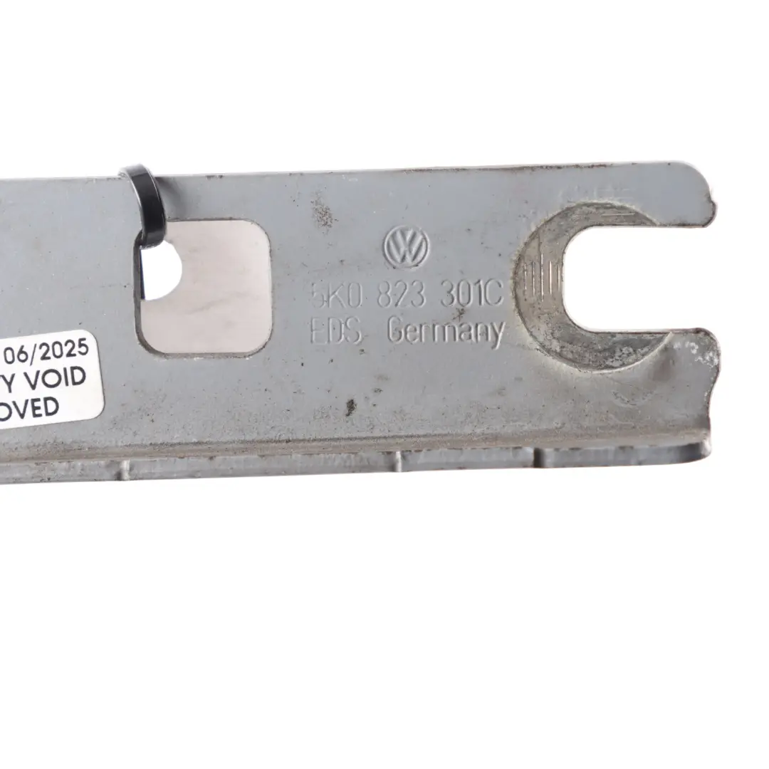 Bonnet Hinge Volkswagen Golf Mk5 V Mk6 VI Jetta Mk5 Front Left N/S to with Part number 5K0823301C Bonnet Hinge Volkswagen Golf Mk5 V Mk6 VI Jetta Mk5 Front Left N/S - SKU 5K0823301C-SHB - Part number 5K0823301C