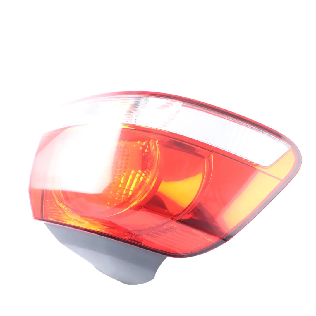 Volkswagen Golf VI MK6 Lampa W Klapie Bagażnika Lewa Tylna Lampa - SKU 5K0945095E - Numer Części 5K0945095E