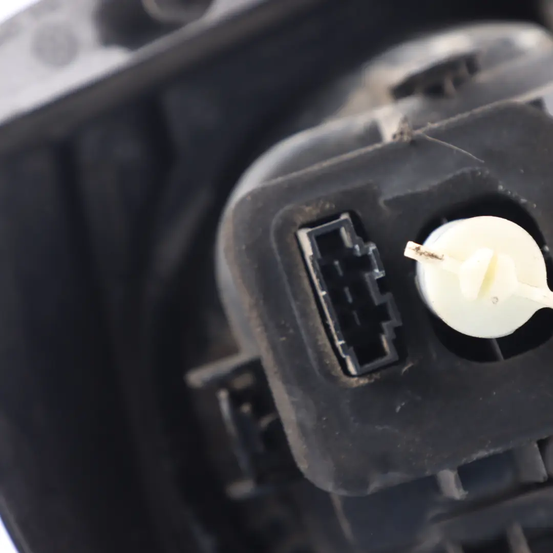 Volkswagen Golf VI MK6 Lampa Błotnika Zewnętrzna Prawy Tył - SKU 5K0945096E - Numer Części 5K0945096E