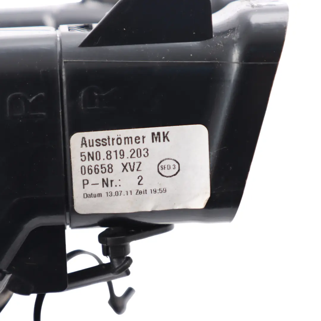 VW Volkswagen Tiguan 5N Rear Centre Console Tunnel Air Flow Vent - SKU 5N0819203 - Part number 5N0819203