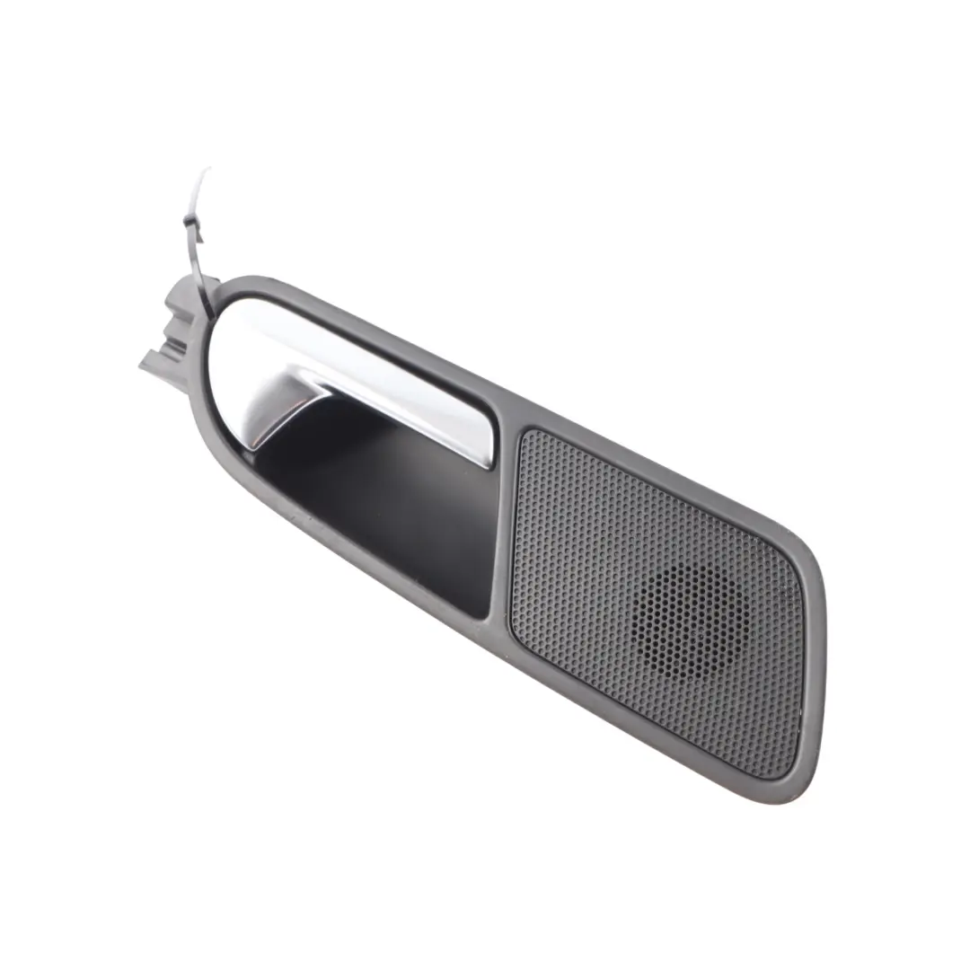 Volkswagen Tiguan 5N Tirador Puerta Trasera Altavoz Derecho Cromado - SKU 5N0839114 - Número de pieza 5N0839114