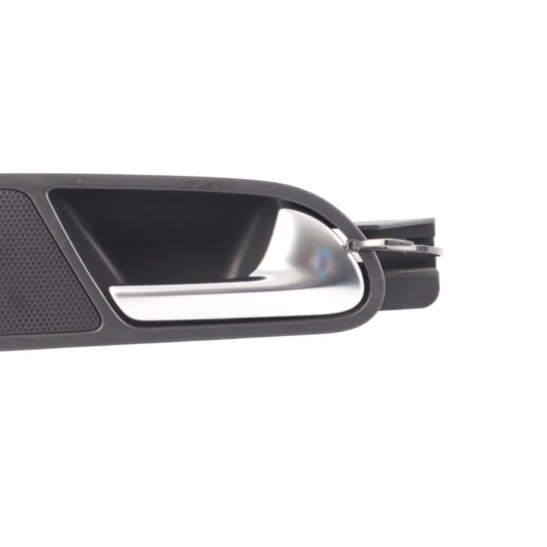 Poignée Porte Arrière Haut-Parleur Droite Chrome pour Volkswagen Tiguan 5N à propos du numéro de pièce 5N0839114 Volkswagen Tiguan 5N Poignée Porte Arrière Haut-Parleur Droite Chrome - SKU 5N0839114 - Numéro de pièce 5N0839114
