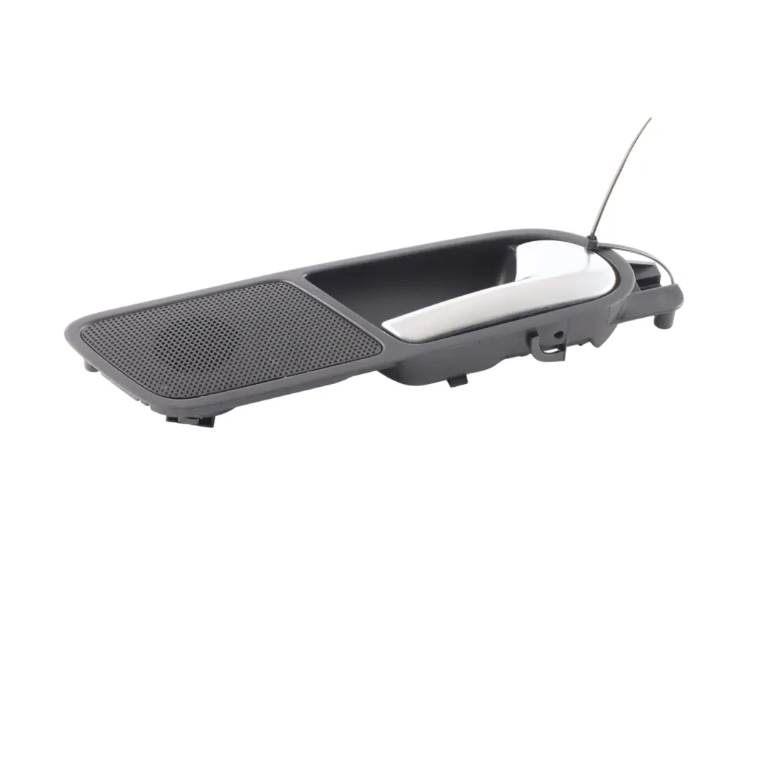 Tirador Puerta Trasera Altavoz Derecho Cromado para Volkswagen Tiguan 5N con número de pieza 5N0839114 Volkswagen Tiguan 5N Tirador Puerta Trasera Altavoz Derecho Cromado - SKU 5N0839114 - Número de pieza 5N0839114