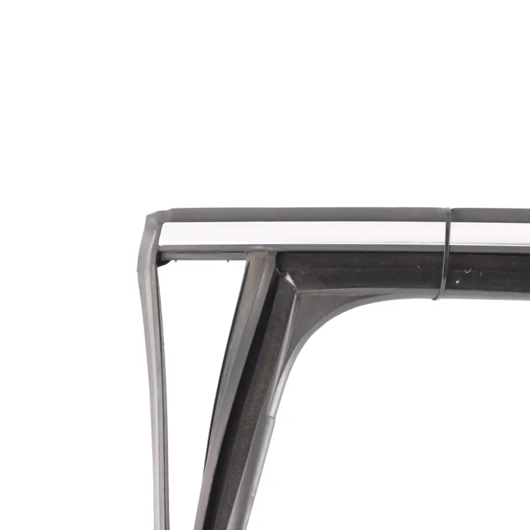 Joint Guide Cadre Vitre Arrière Gauche Chrome pour Volkswagen Tiguan 5N à propos du numéro de pièce 5N0839431H Volkswagen Tiguan 5N Joint Guide Cadre Vitre Arrière Gauche Chrome - SKU 5N0839431H-1 - Numéro de pièce 5N0839431H