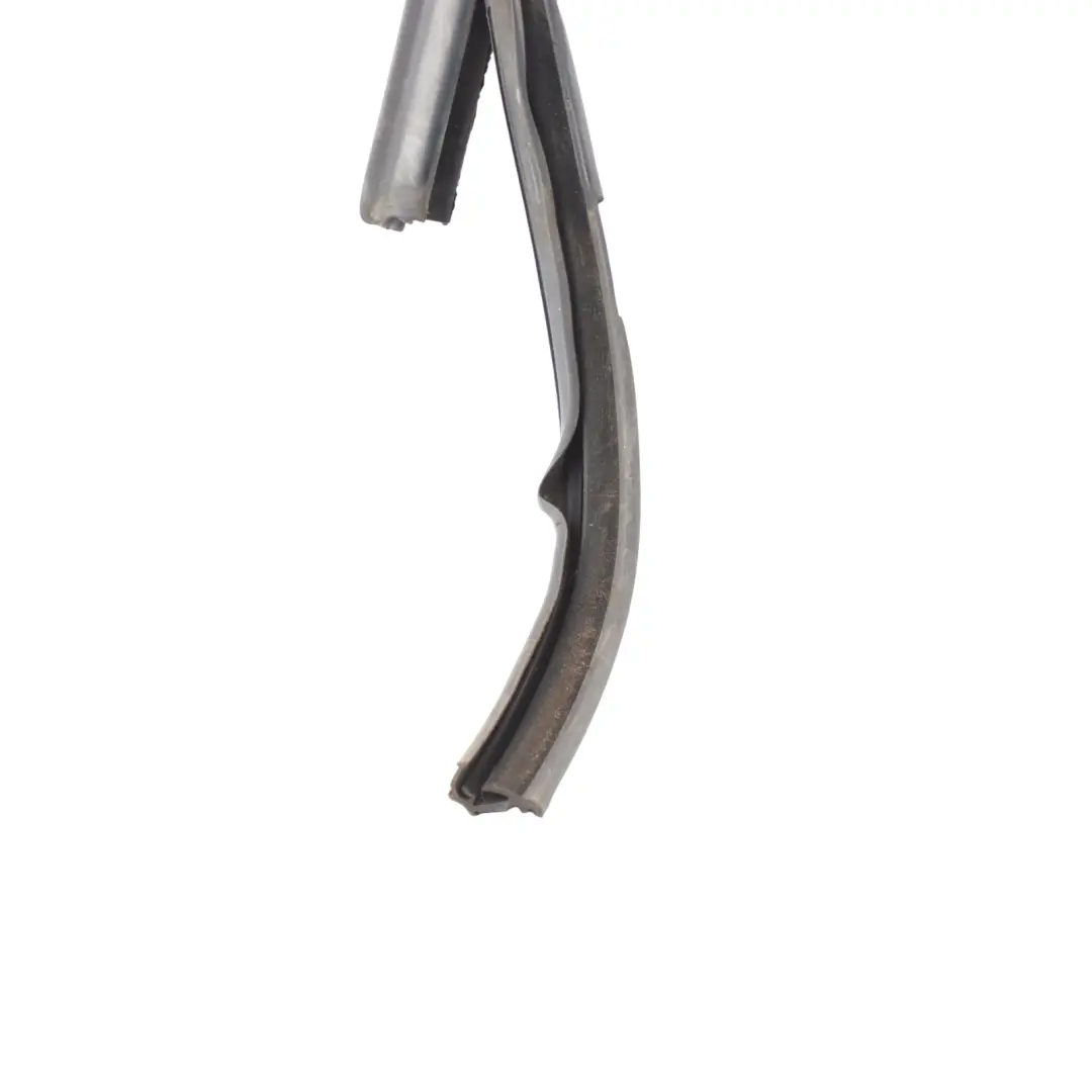 Door Window Seal Rear Right O/S Gasket Weatherstrip to Seat Altea XL with Part number 5P8839432 Seat Altea XL Door Window Seal Rear Right O/S Gasket Weatherstrip - SKU 5P8839432 - Part number 5P8839432