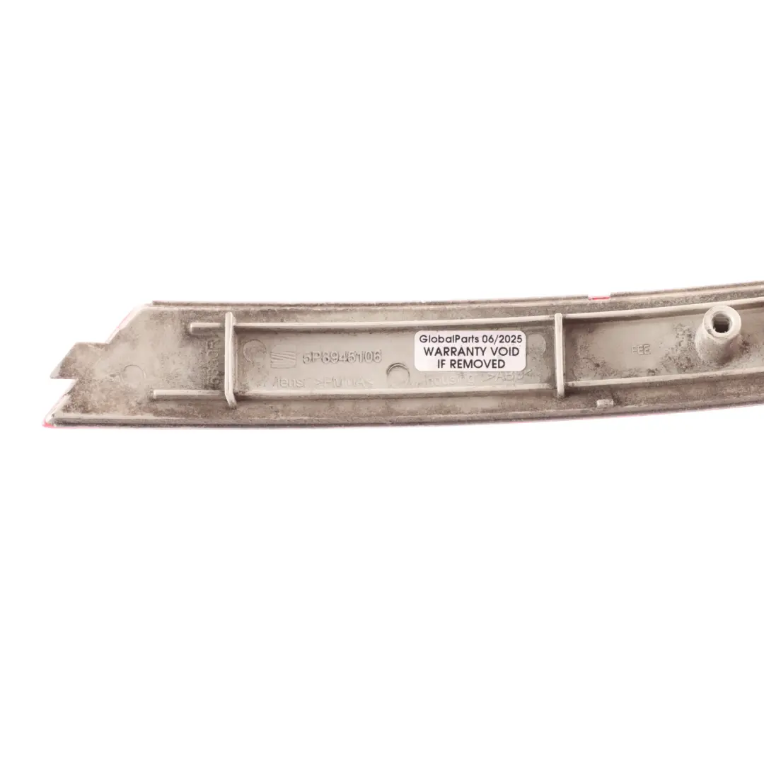 Right O/S Bumper Light Lamp Reflector to Seat Altea XL Rear with Part number 5P8945106 Seat Altea XL Rear Right O/S Bumper Light Lamp Reflector - SKU 5P8945106 - Part number 5P8945106