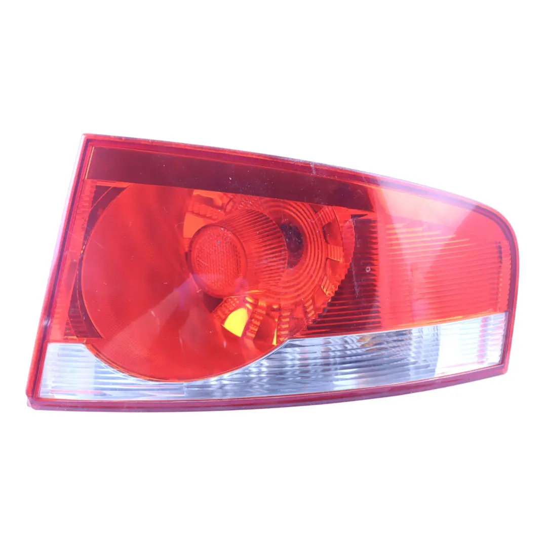 Outer Lamp Tail Light Right O/S to Seat Altea XL Rear with Part number 5P8945112A Seat Altea XL Rear Outer Lamp Tail Light Right O/S - SKU 5P8945112A - Part number 5P8945112A