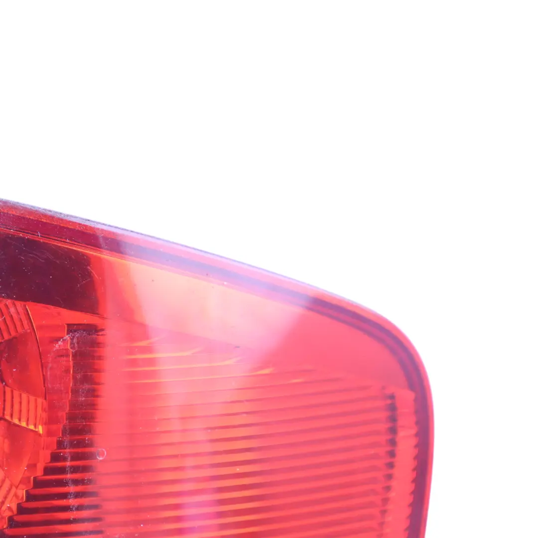 Outer Lamp Tail Light Right O/S to Seat Altea XL Rear with Part number 5P8945112A Seat Altea XL Rear Outer Lamp Tail Light Right O/S - SKU 5P8945112A - Part number 5P8945112A