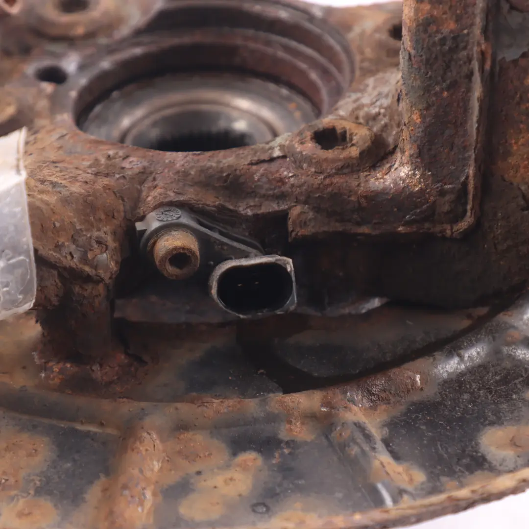 Audi A3 8V Rueda Delantera Cubo Wishbone Rodamiento Rodillo Derecho - SKU 5Q0407256Q-1 - Número de pieza 5Q0407256Q