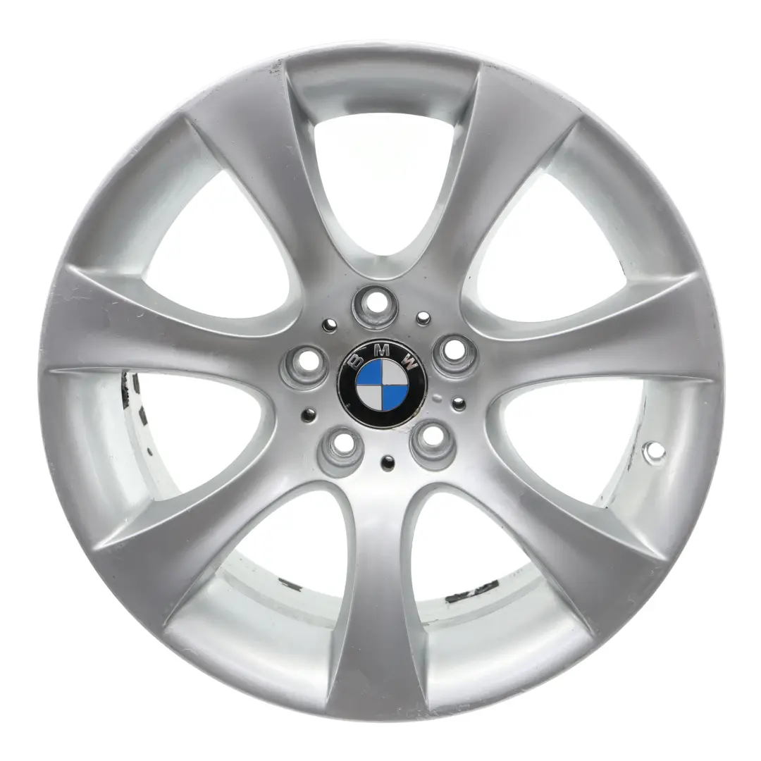 Llanta aleación de plata 18 "8J ET:20 Star Spoke 124 para BMW Serie 5 E60 E61 con número de pieza 6760617 BMW Serie 5 E60 E61 Llanta aleación de plata 18 "8J ET:20 Star Spoke 124 - SKU 6760617-1 - Número de pieza 6760617