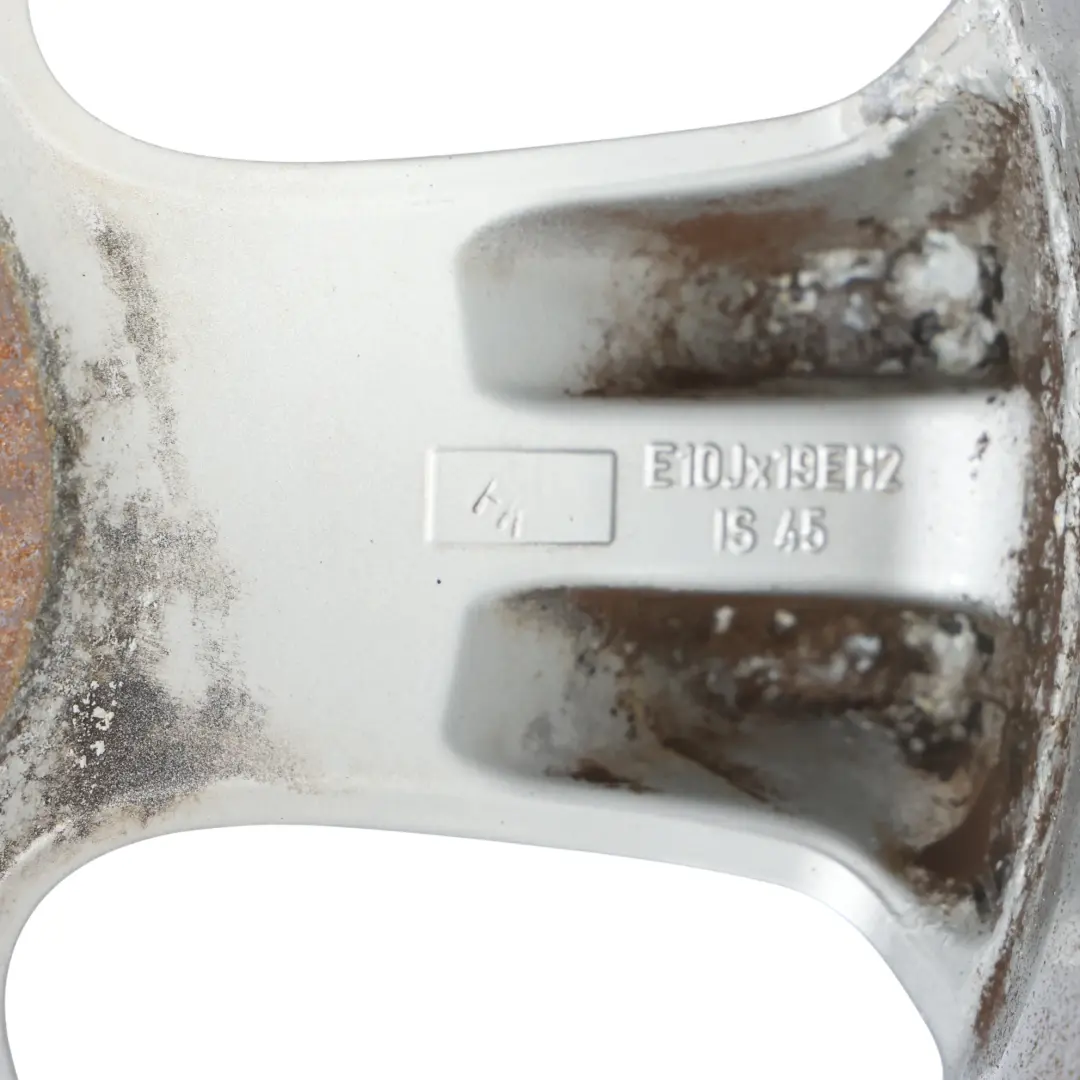 Silberne Hinter Rad Felge 19" Sternspeiche 132 10J ET:45 für BMW X5 E53 mit Teilenummer 6761932 BMW X5 E53 Silberne Hinter Rad Felge 19" Sternspeiche 132 10J ET:45 - SKU 6761932-6 - Teilenummer 6761932