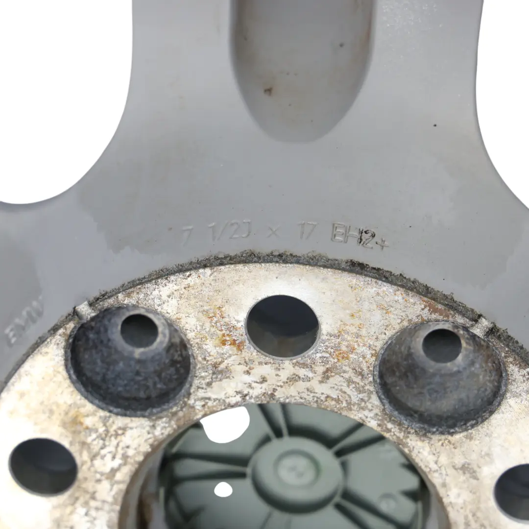 Jantes Alu Alliage 17 " Rayons en etoe 243 7,5J Et : 20 pour BMW 5 4 E60 E61 à propos du numéro de pièce 6777346 BMW 5 4 E60 E61 Jantes Alu Alliage 17 " Rayons en etoe 243 7,5J Et : 20 - SKU 6777346-4 - Numéro de pièce 6777346