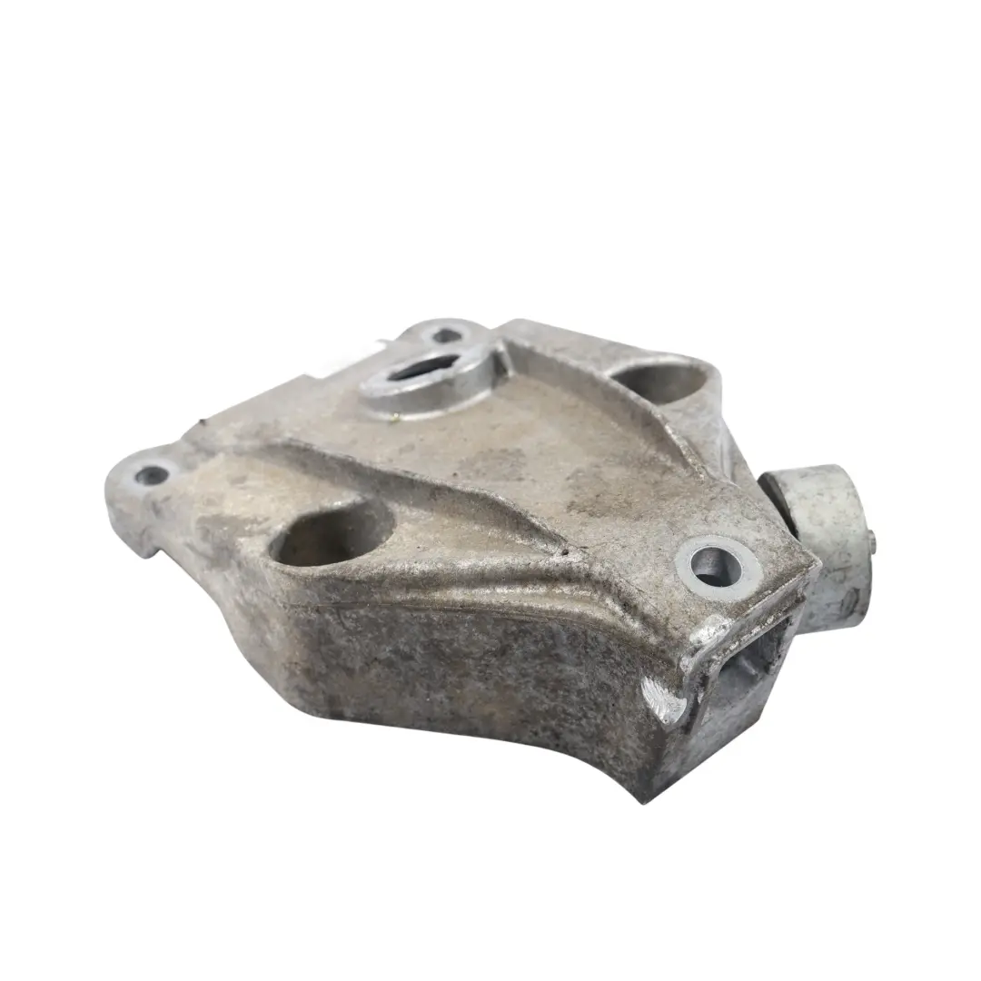 Wspornik Mocowanie Łapa Silnika Lewo do BMW F10 F11 o numerze 6777623 BMW F10 F11 Wspornik Mocowanie Łapa Silnika Lewo - SKU 6777623 - Numer Części 6777623