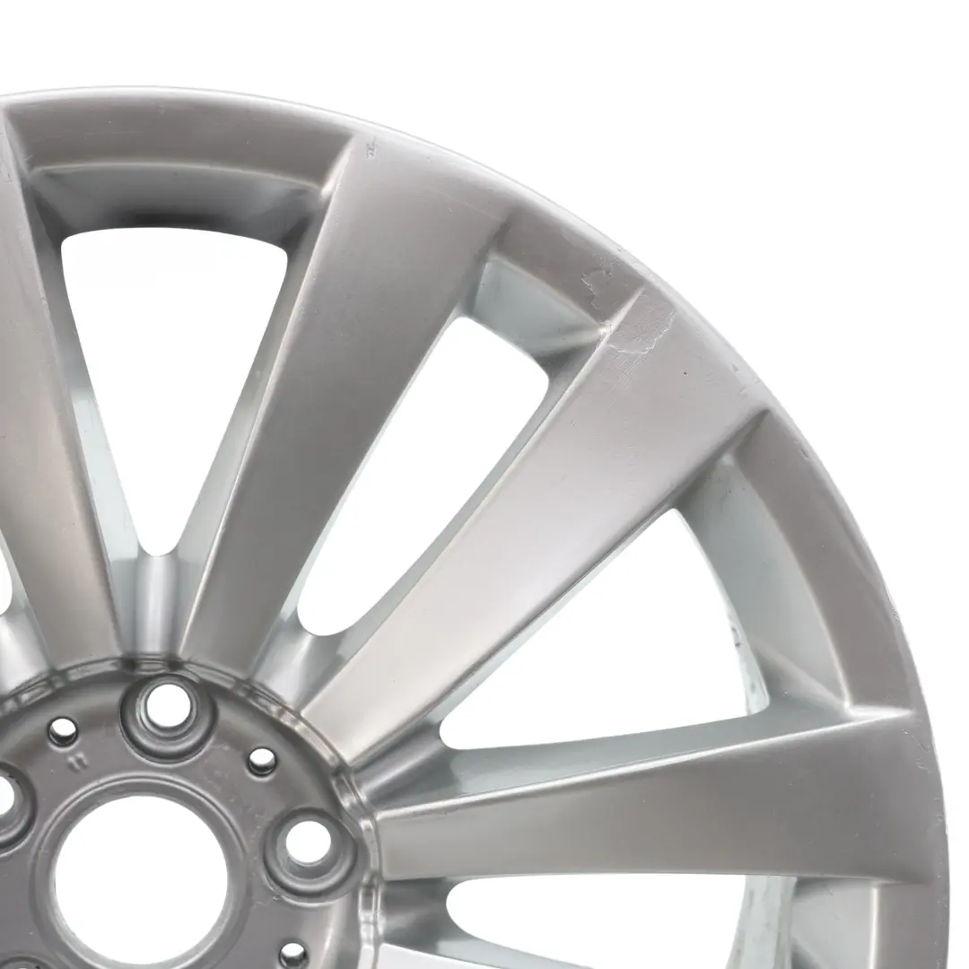 Argento Cerchio In Lega 20" 8,5J ET:20 Doppie Razze 253 per BMW F01 F07 con numero di parte 6777779 BMW F01 F07 Argento Cerchio In Lega 20" 8,5J ET:20 Doppie Razze 253 - SKU 6777779-3 - Numero di parte 6777779