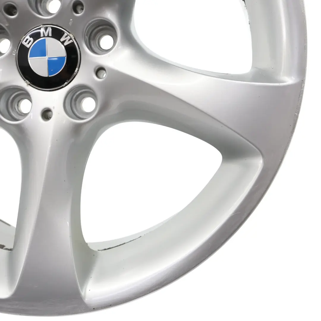 Jante alliage arriere 19" a rayons en etoile 230 9J ET:39 pour BMW E90 E91 E92 E93 à propos du numéro de pièce 6785003 BMW E90 E91 E92 E93 Jante alliage arriere 19" a rayons en etoile 230 9J ET:39 - SKU 6779659-1 - Numéro de pièce 6785003