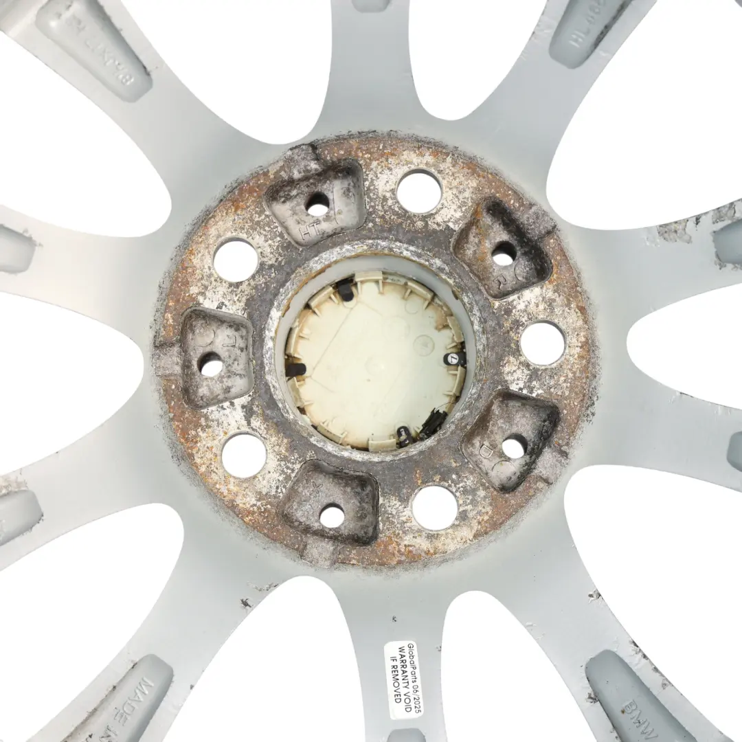 Jante en Alliage Arriere 17" 8,5J ET:47 V-Spoke 395 pour BMW F30 F31 F32 F33 à propos du numéro de pièce 6796245 BMW F30 F31 F32 F33 Jante en Alliage Arriere 17" 8,5J ET:47 V-Spoke 395 - SKU 6796245-2 - Numéro de pièce 6796245