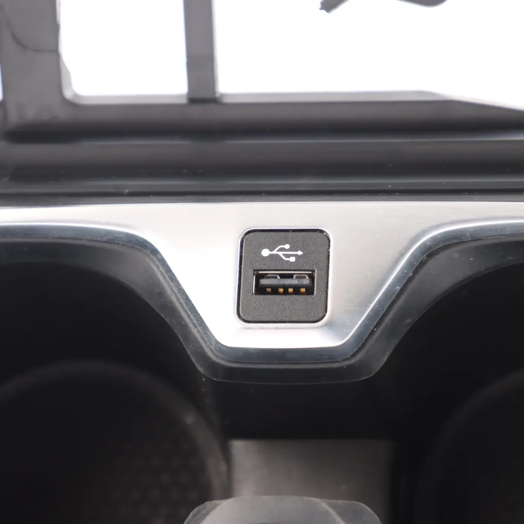 BMW F40 F44 Uchwyt Na Kubek Konsola Środkowa 6834298 - SKU 7951771 - Numer Części 7951771