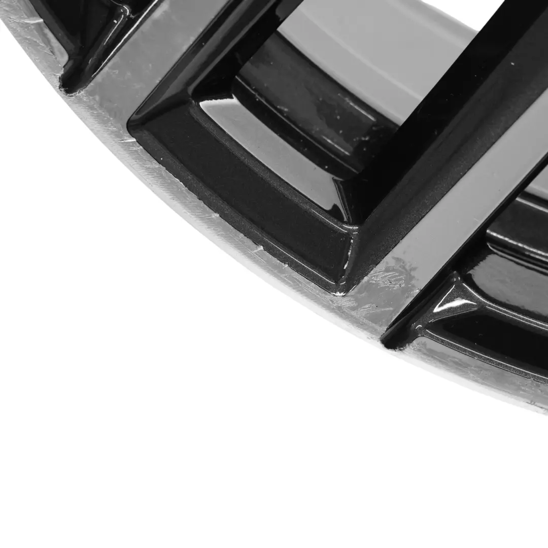 Felga Aluminiowa 18" 7,5J ET:50 Midnight Grey do BMW U06 o numerze 6891179 BMW U06 Felga Aluminiowa 18" 7,5J ET:50 Midnight Grey - SKU 6891179-1 - Numer Części 6891179