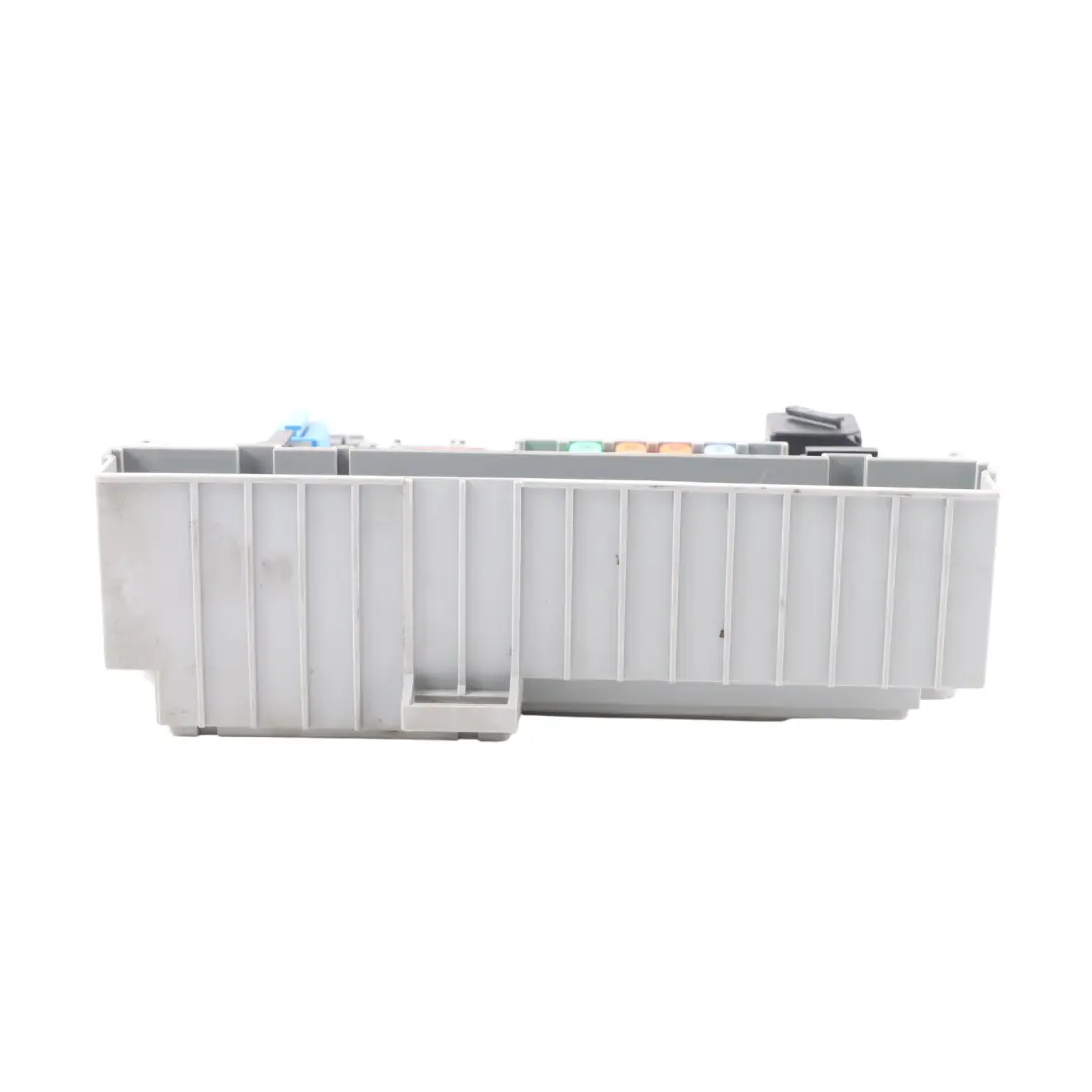 BMW E87 E90 E91 E92 Power Distribution Fuse Box Front 6906622 - SKU 6978271-1 - Part number 6978271