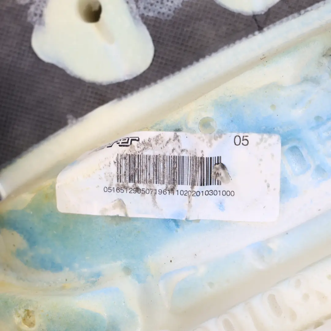 Oparcie Fotela Skórzane Lewy Przód Szary do BMW E92 o numerze 6978881 BMW E92 Oparcie Fotela Skórzane Lewy Przód Szary - SKU 6978881 - Numer Części 6978881