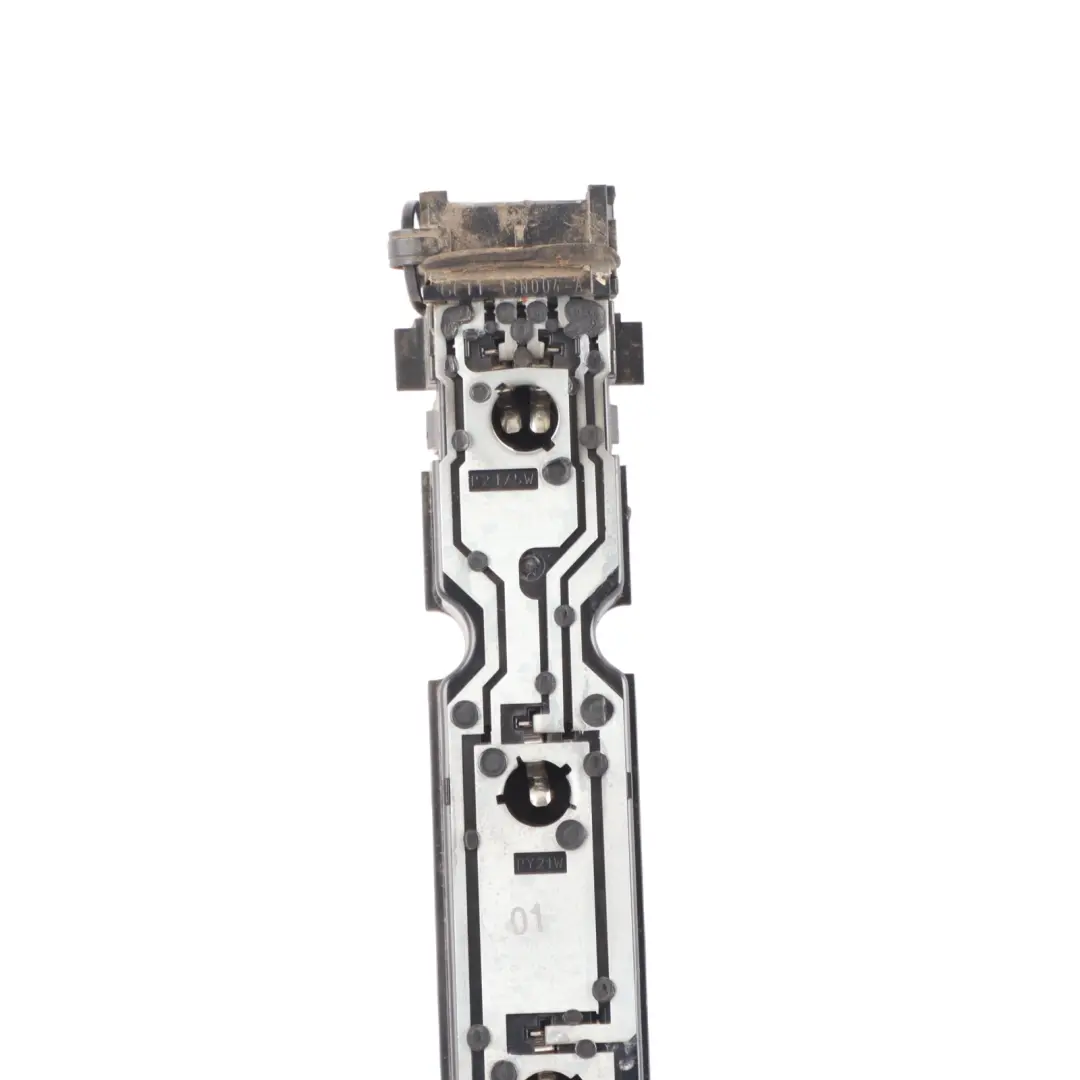 Ford Transit Mk7 Support Ampoule Feu Arrière Gauche - SKU 6C1113N004A - Numéro de pièce 6C1113N004A