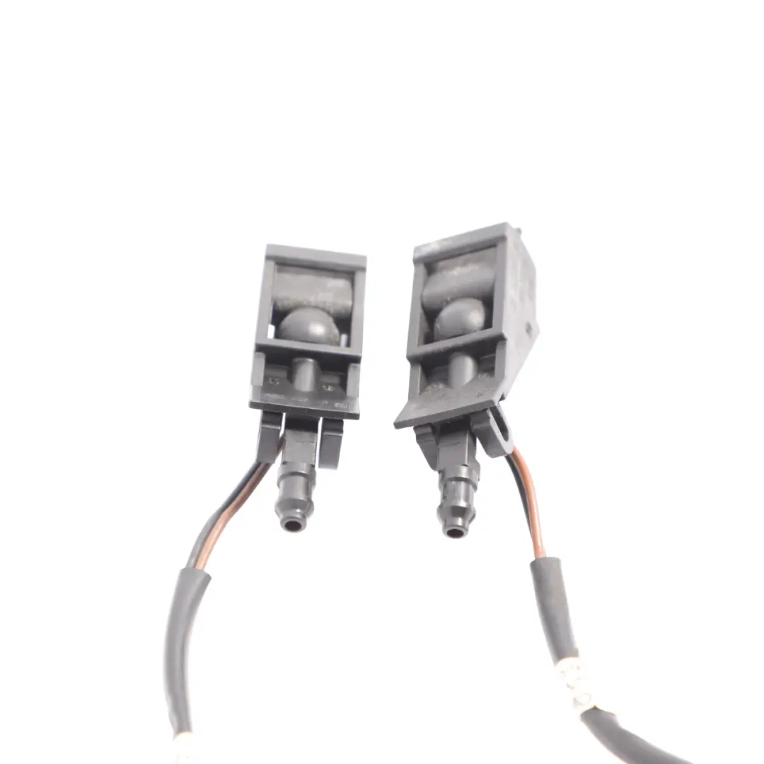 Volkswagen VW Touareg 7L Juego Boquillas Limpiaparabrisas Delanteras - SKU 6E0955986B - Número de pieza 6E0955986B