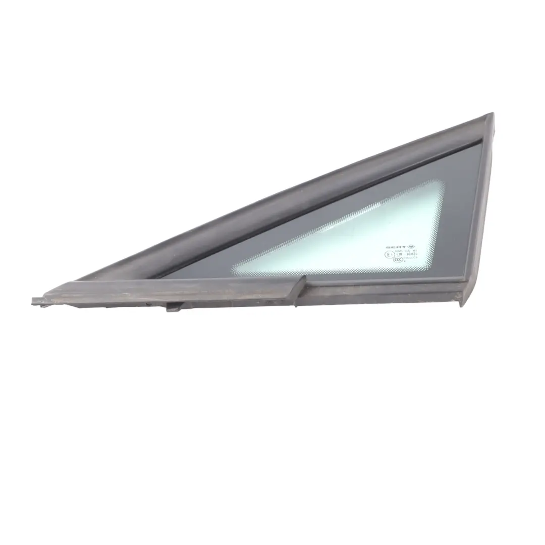 Vetro Anteriore Triangolare AS2 Sinistro per Seat Ibiza IV FR con numero di parte 6J0845411C Seat Ibiza IV FR Vetro Anteriore Triangolare AS2 Sinistro - SKU 6J0845411C - Numero di parte 6J0845411C