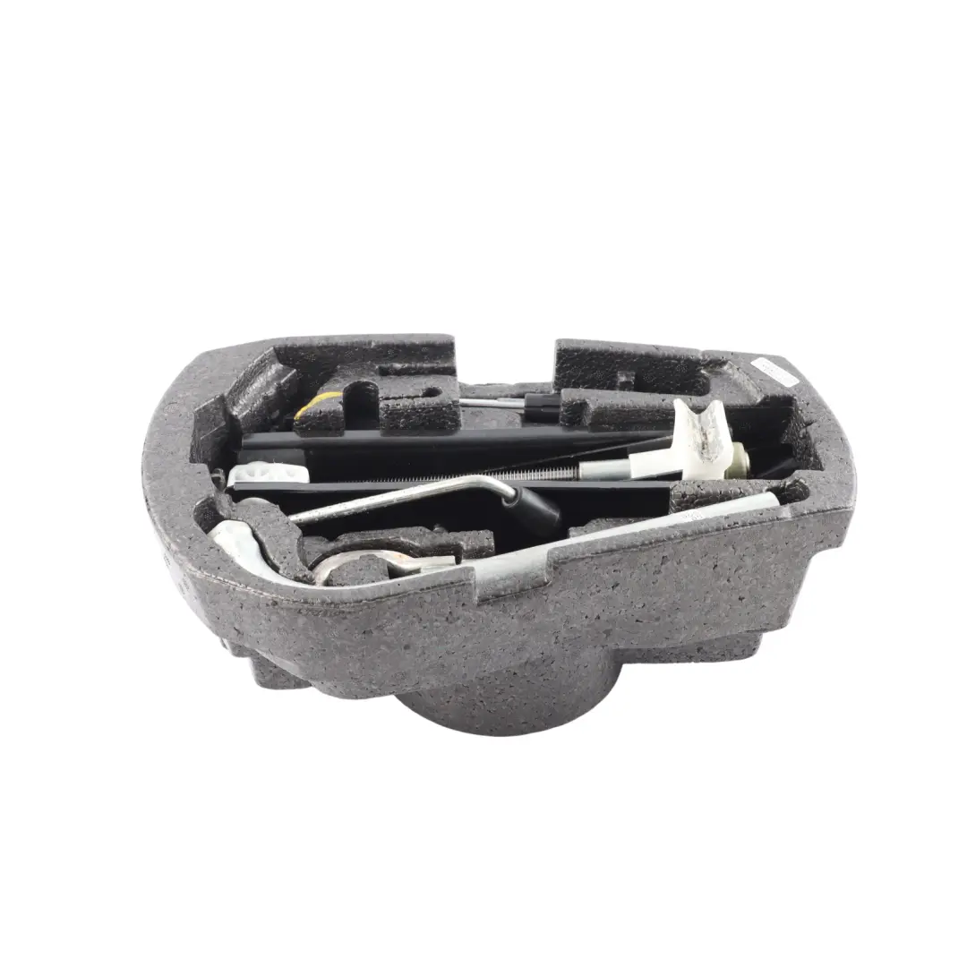 Kit Herramientas Bandeja Maletero Gato Gancho Remolque 6Q0012115 para VW Polo 6R con número de pieza 6Q0012115K VW Polo 6R Kit Herramientas Bandeja Maletero Gato Gancho Remolque 6Q0012115 - SKU 6Q0012115K-1 - Número de pieza 6Q0012115K