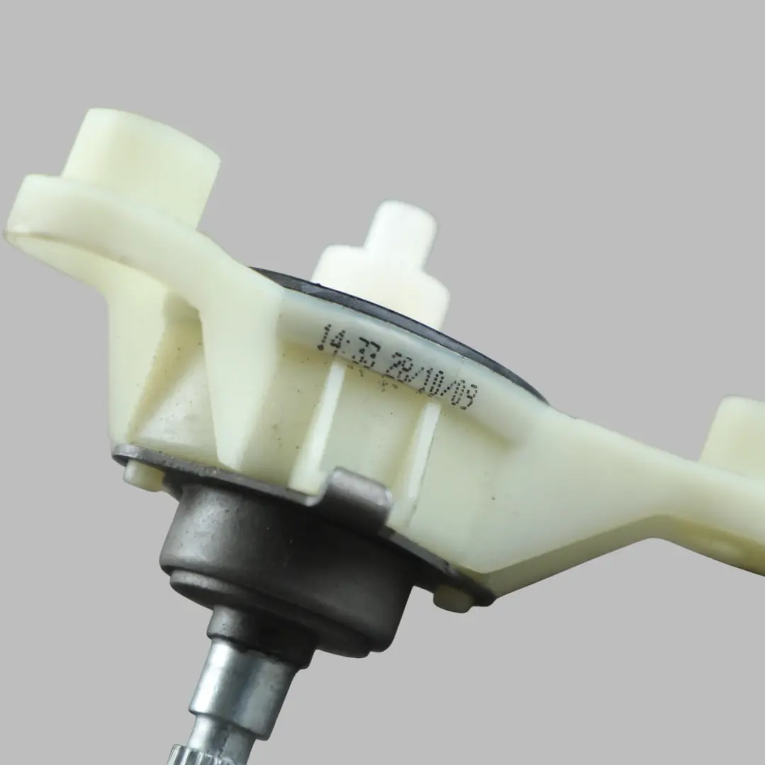 VW Volkswagen Polo 6R Rear Window Regulator Crank Mount Right O/S - SKU 6R0839040 - Part number 6R0839040
