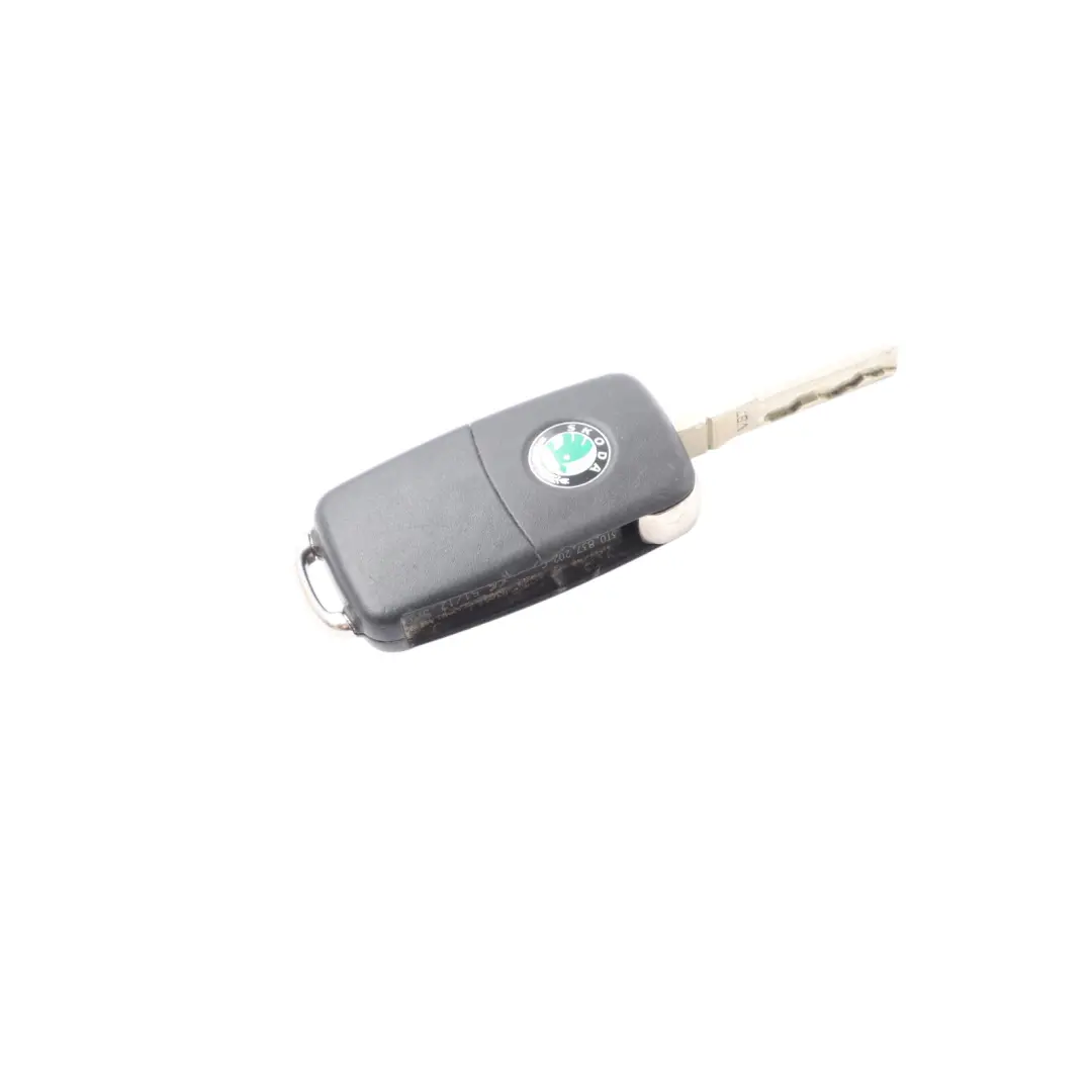 Skoda Fabia 5J Ignation Steering Wheel Lock Cylinder + Key - SKU 6R0905851B-2 - Part number 6R0905851B