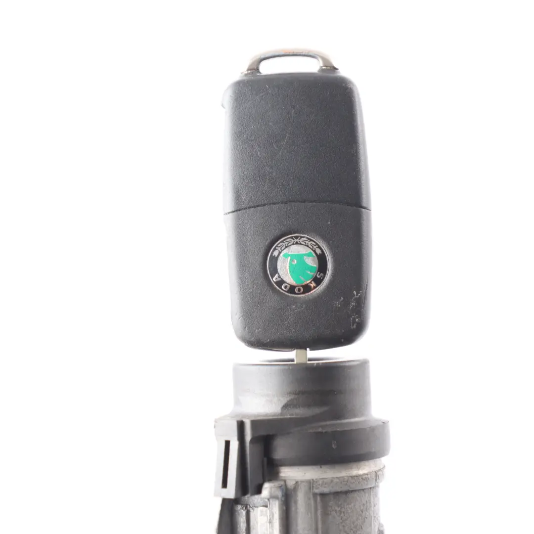 Ignation Steering Wheel Lock Cylinder + Key to Skoda Fabia 5J with Part number 6R0905851B Skoda Fabia 5J Ignation Steering Wheel Lock Cylinder + Key - SKU 6R0905851B-2 - Part number 6R0905851B
