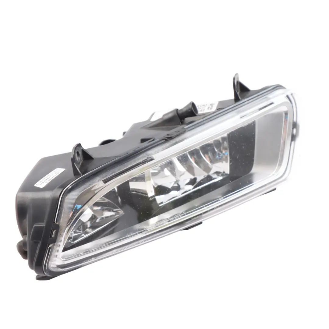 Przednia Lewa Lampa Przeciwmgielna do Volkswagen VW Polo 6R o numerze 6R0941061C Volkswagen VW Polo 6R Przednia Lewa Lampa Przeciwmgielna - SKU 6R0941061C - Numer Części 6R0941061C