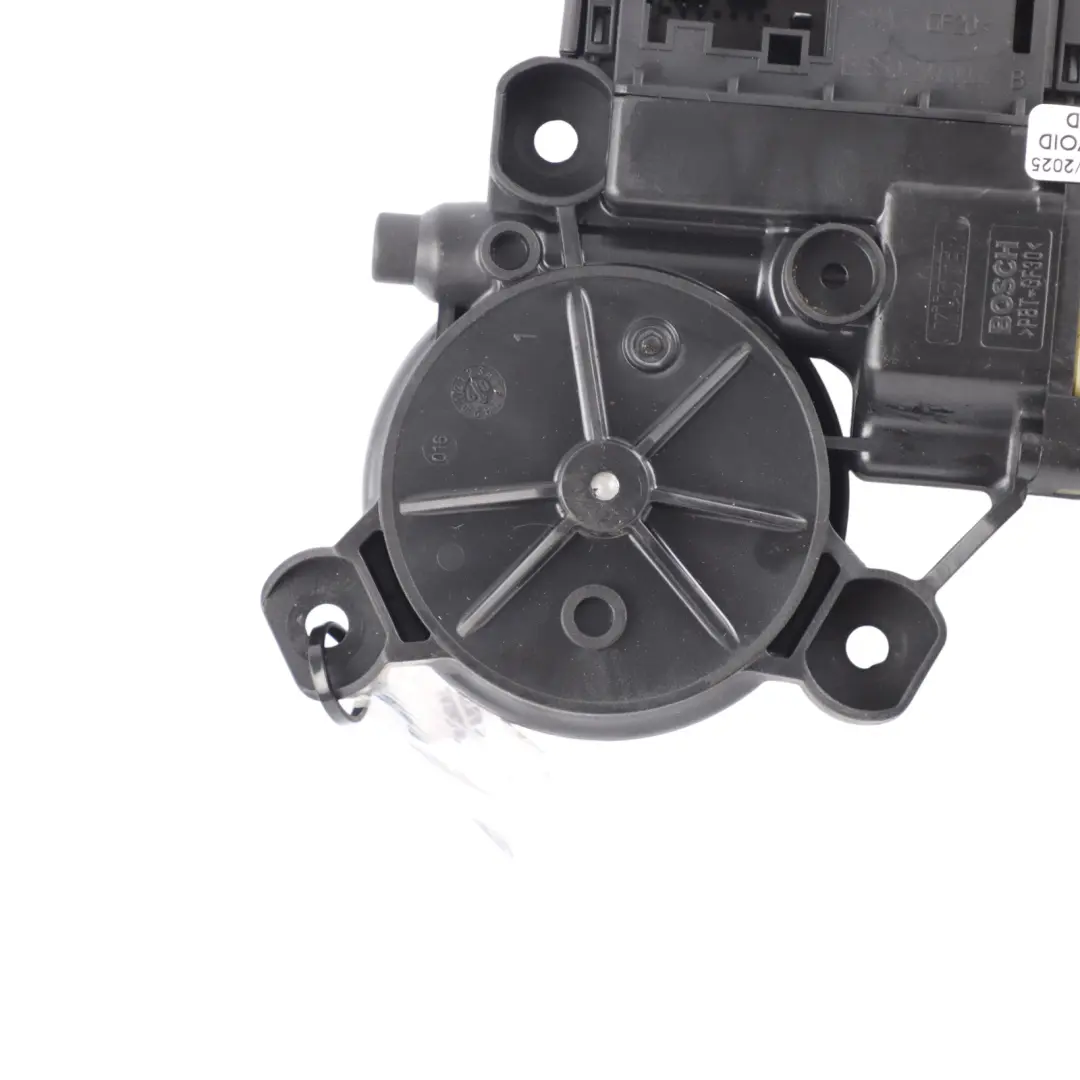Door Front Window Lifter Motor Right O/S Drive to Volkswagen Polo 6R 5 with Part number 6R0959802H Volkswagen Polo 6R 5 Door Front Window Lifter Motor Right O/S Drive - SKU 6R0959802H - Part number 6R0959802H