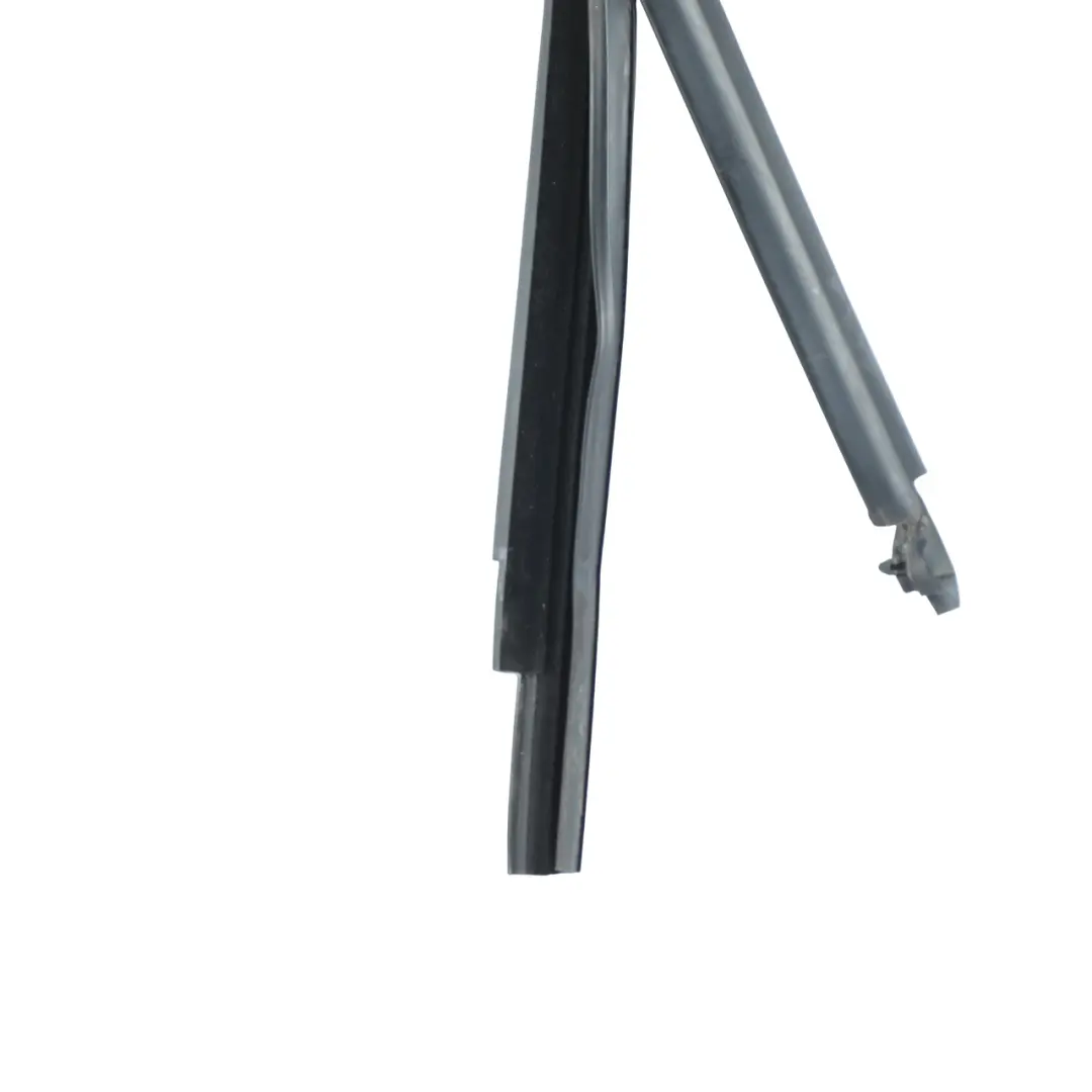 Junta Sello Ventana Puerta Trasera Izquierda para Volkswagen Polo 6R con número de pieza 6R6839431C Volkswagen Polo 6R Junta Sello Ventana Puerta Trasera Izquierda - SKU 6R6839431C - Número de pieza 6R6839431C