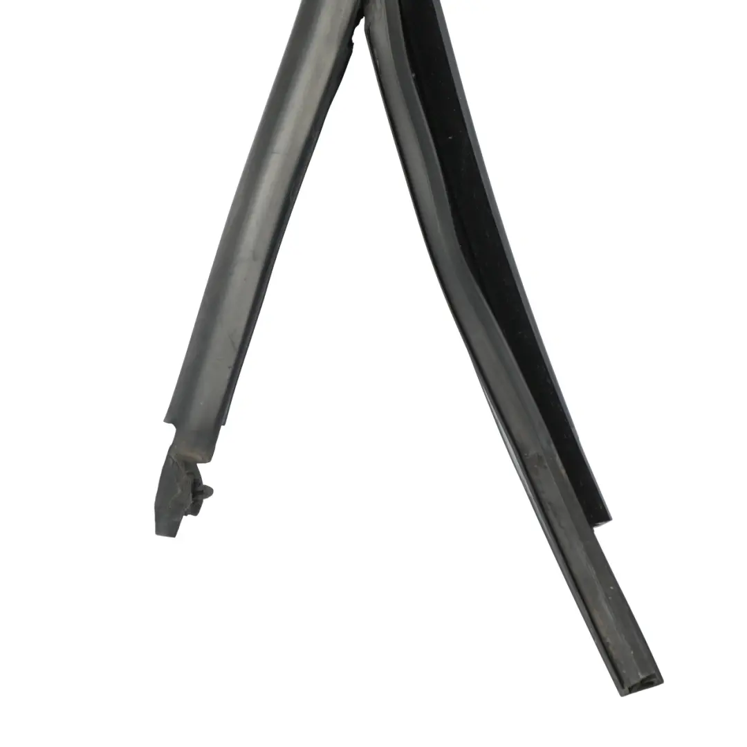 Joint De Vitre Arrière Droit Joint Intérieur pour Volkswagen Polo 6R à propos du numéro de pièce 6R6839432C Volkswagen Polo 6R Joint De Vitre Arrière Droit Joint Intérieur - SKU 6R6839432C - Numéro de pièce 6R6839432C