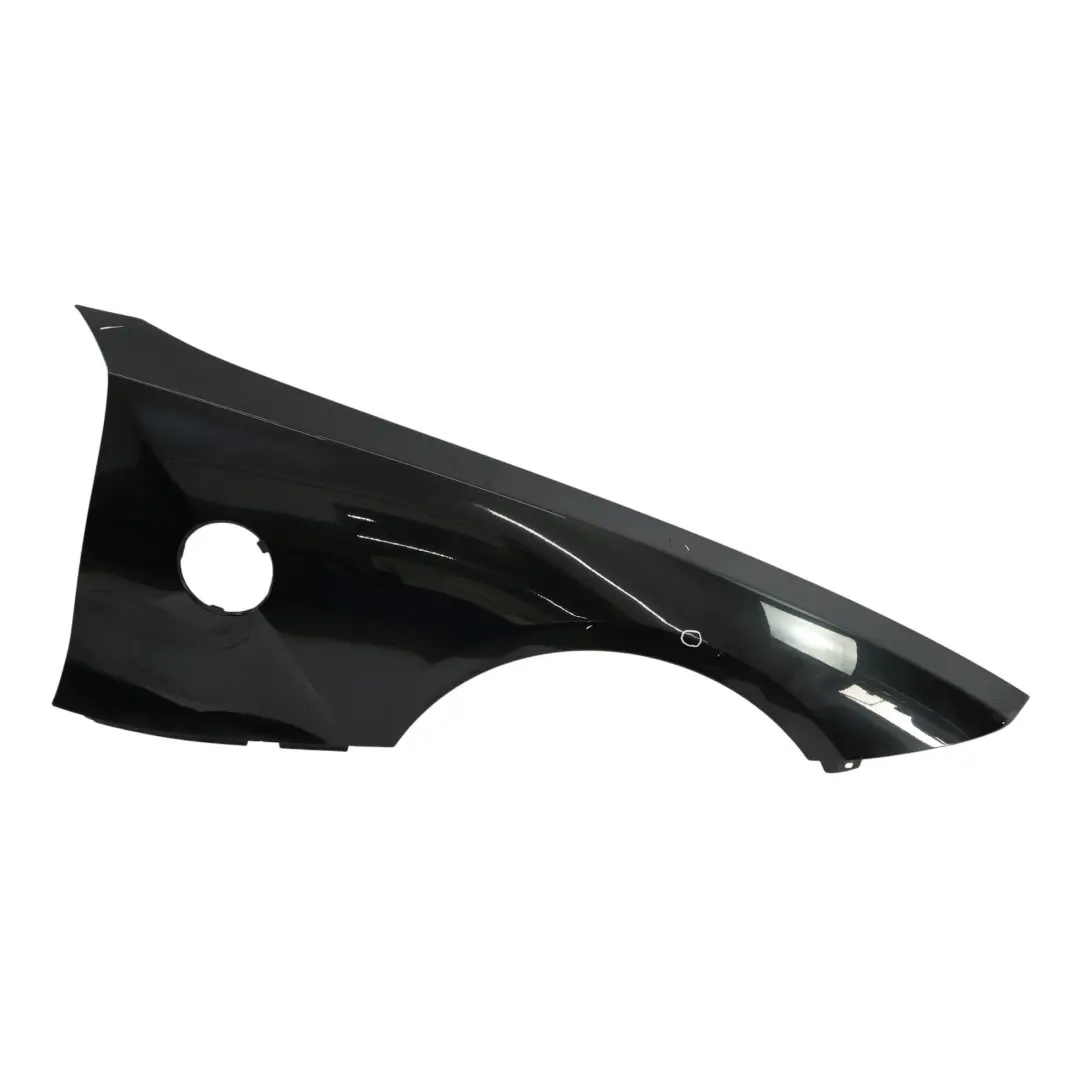 Panel Lateral Delantero Derecho Guardabarros Black Sapphire - 475 para BMW Z4 E85 con número de pieza 7053328 BMW Z4 E85 Panel Lateral Delantero Derecho Guardabarros Black Sapphire - 475 - SKU 7053328-BS1 - Número de pieza 7053328