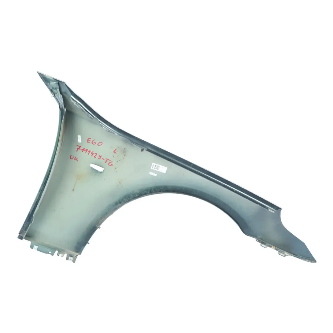Front Left N/S Wing Fender Side Panel Tiefgruen Deep Green - A43 to BMW E60 E61 with Part number 7111429 BMW E60 E61 Front Left N/S Wing Fender Side Panel Tiefgruen Deep Green - A43 - SKU 7111429-TG - Part number 7111429