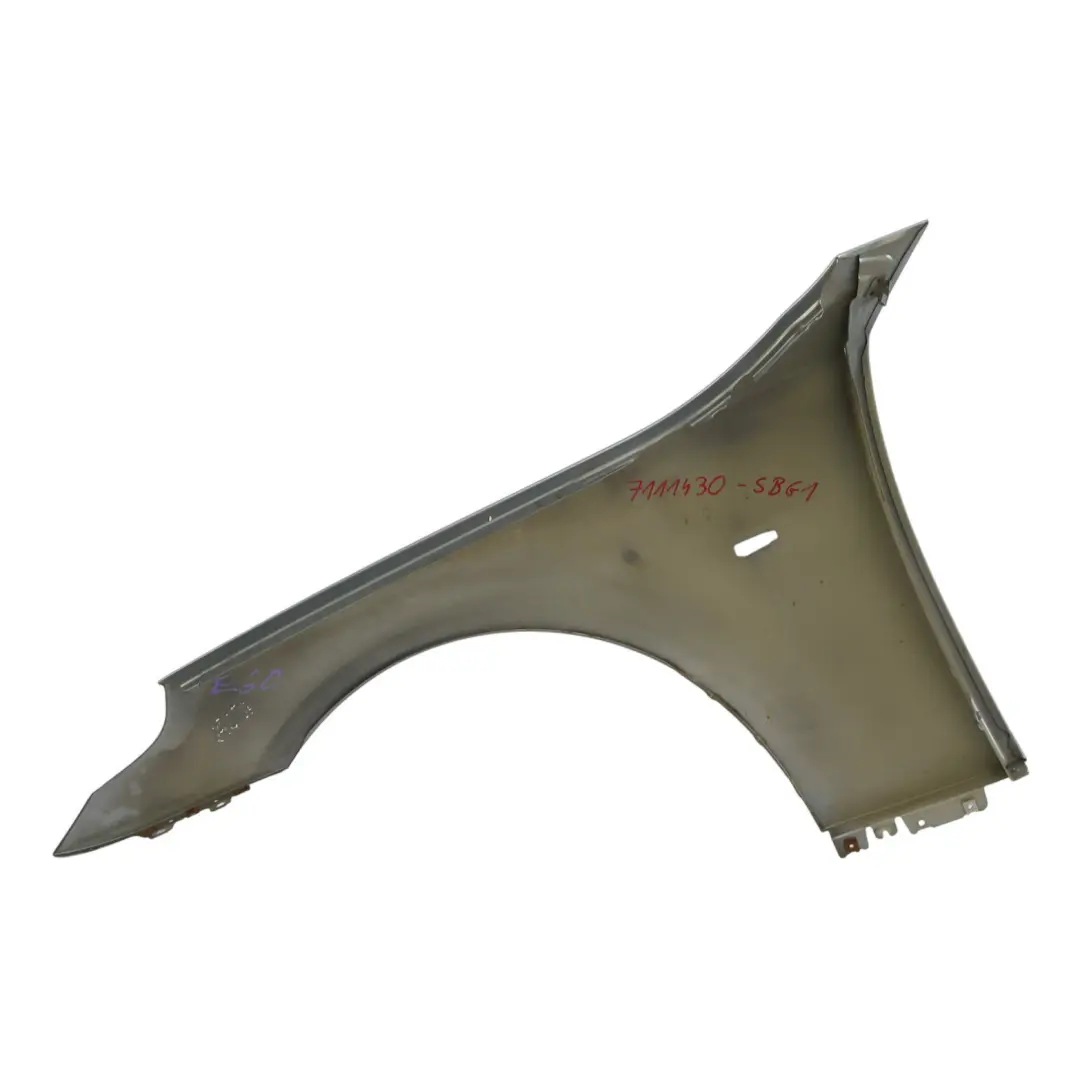 BMW E60 E61 Pannello Laterale Anteriore Destro Parafango Silbergrau - A08 - SKU 7111430-SBG1 - Numero di parte 7111430